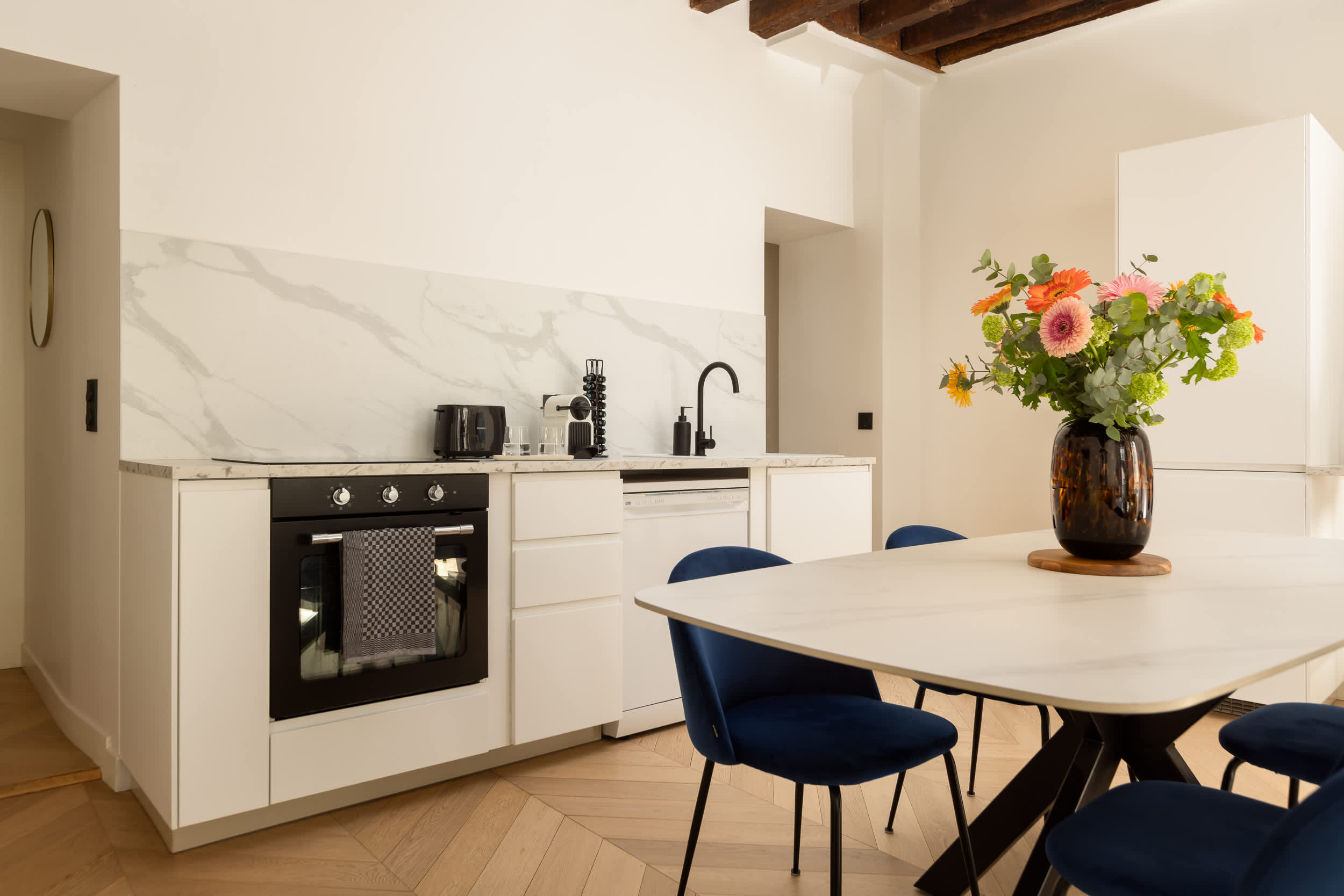Marais Gem 2BR 6P Paris Stay