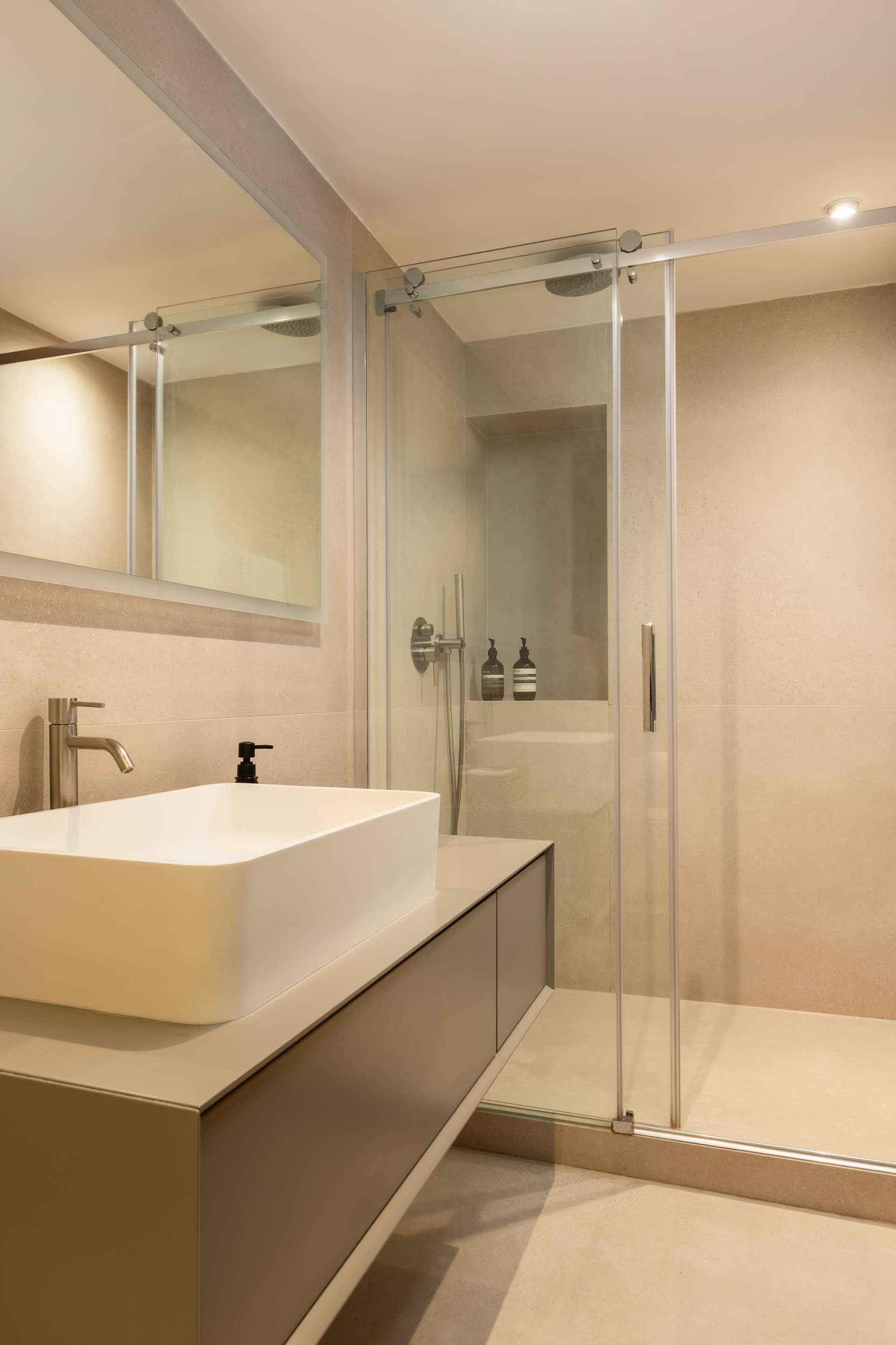 Wonderful Apartment 3BDR 6P AC Honore Madeleine  — 19