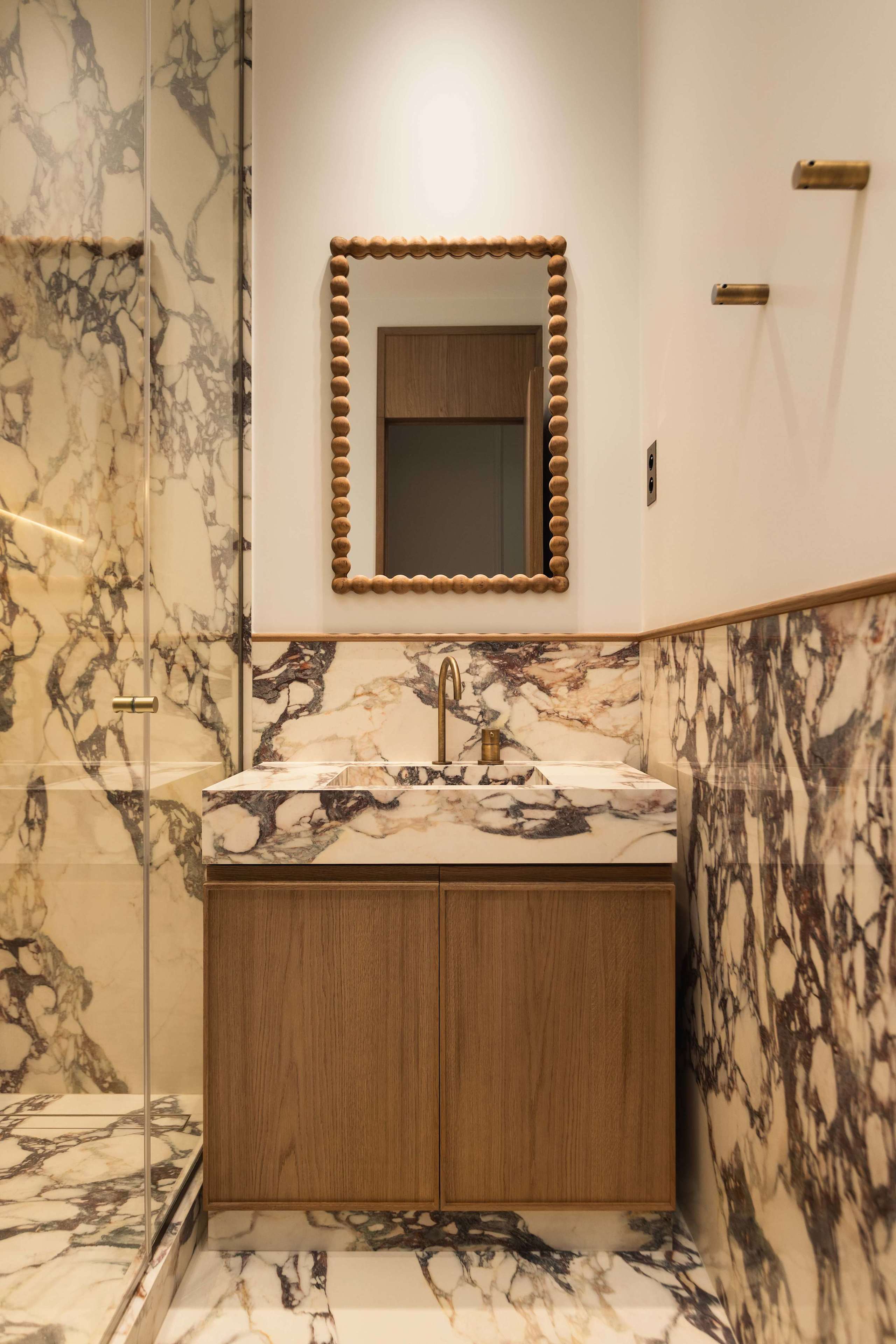 Temple Luxury Heaven 4Bed 4Bath with AC — 30