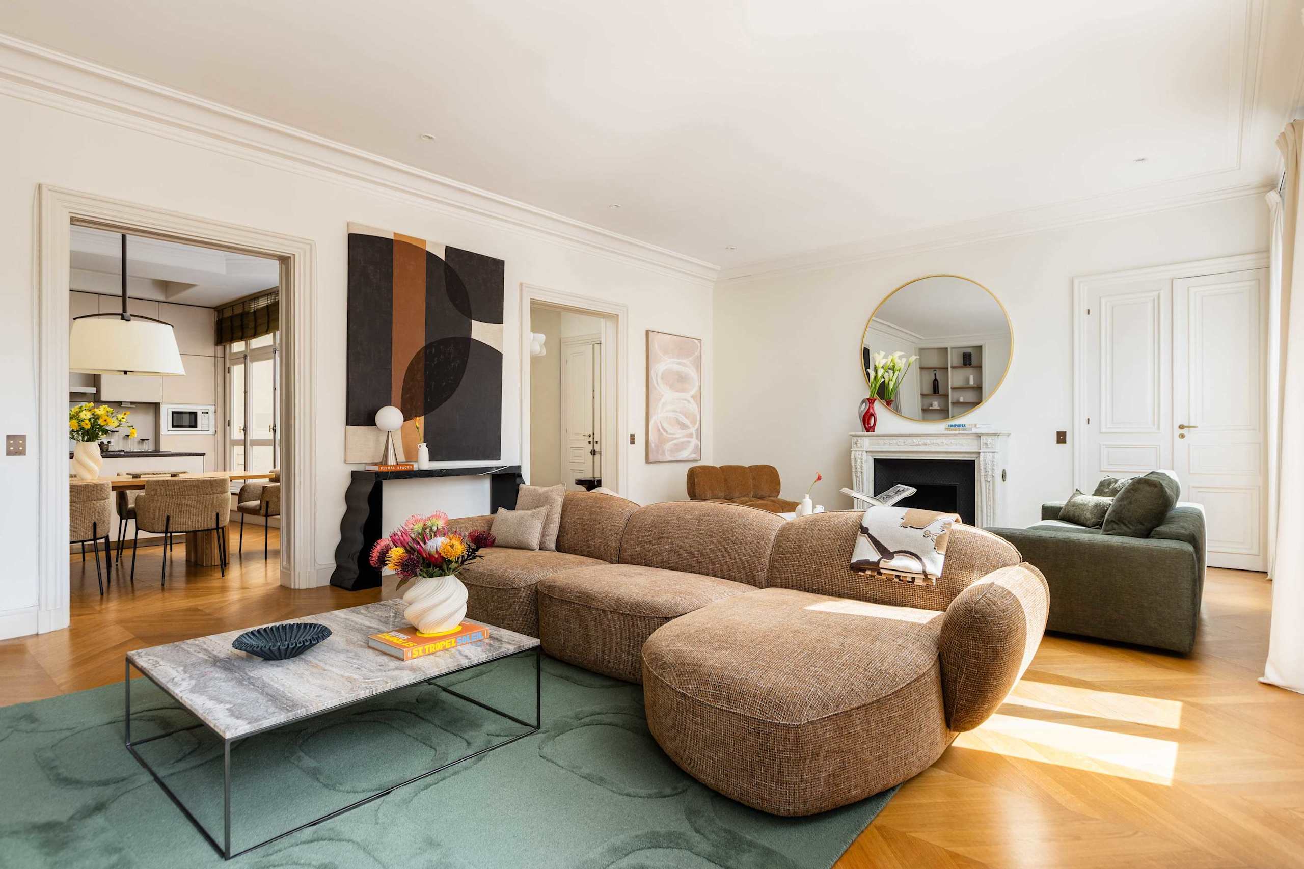 Montaigne Collection III 3BR 8P Triangle d Or — 7