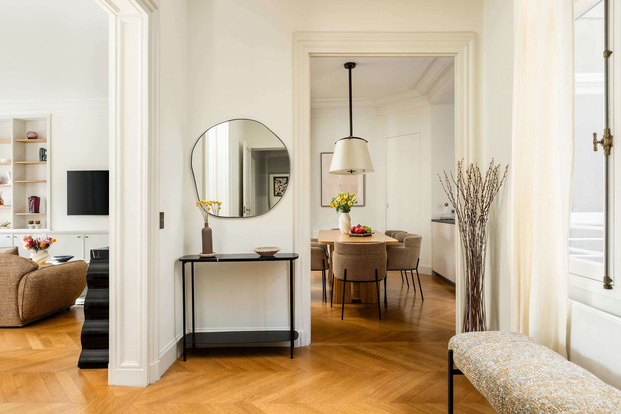 Montaigne Collection III 3BR 8P Triangle d Or — 8