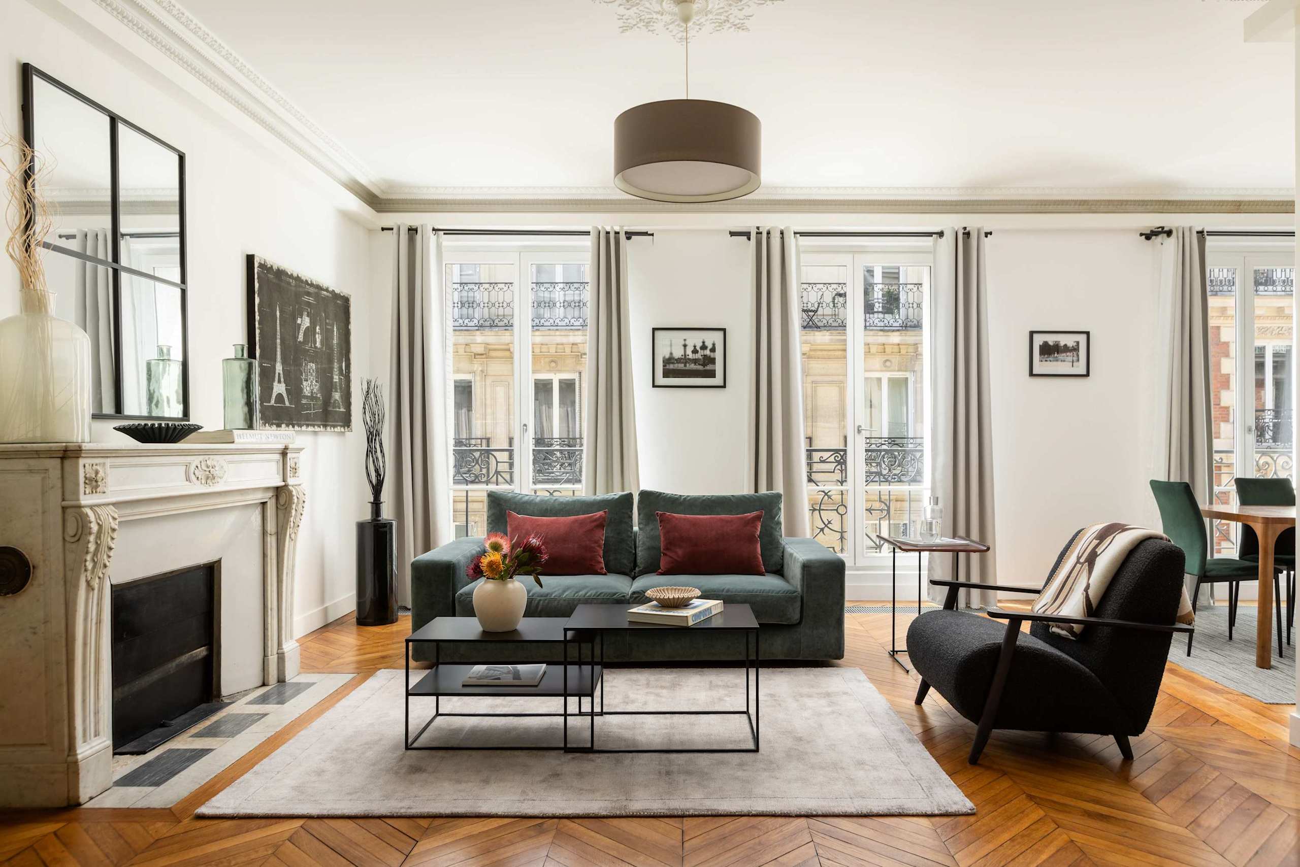 Stylish Flat 2 Bedroom by Champs Elysees
