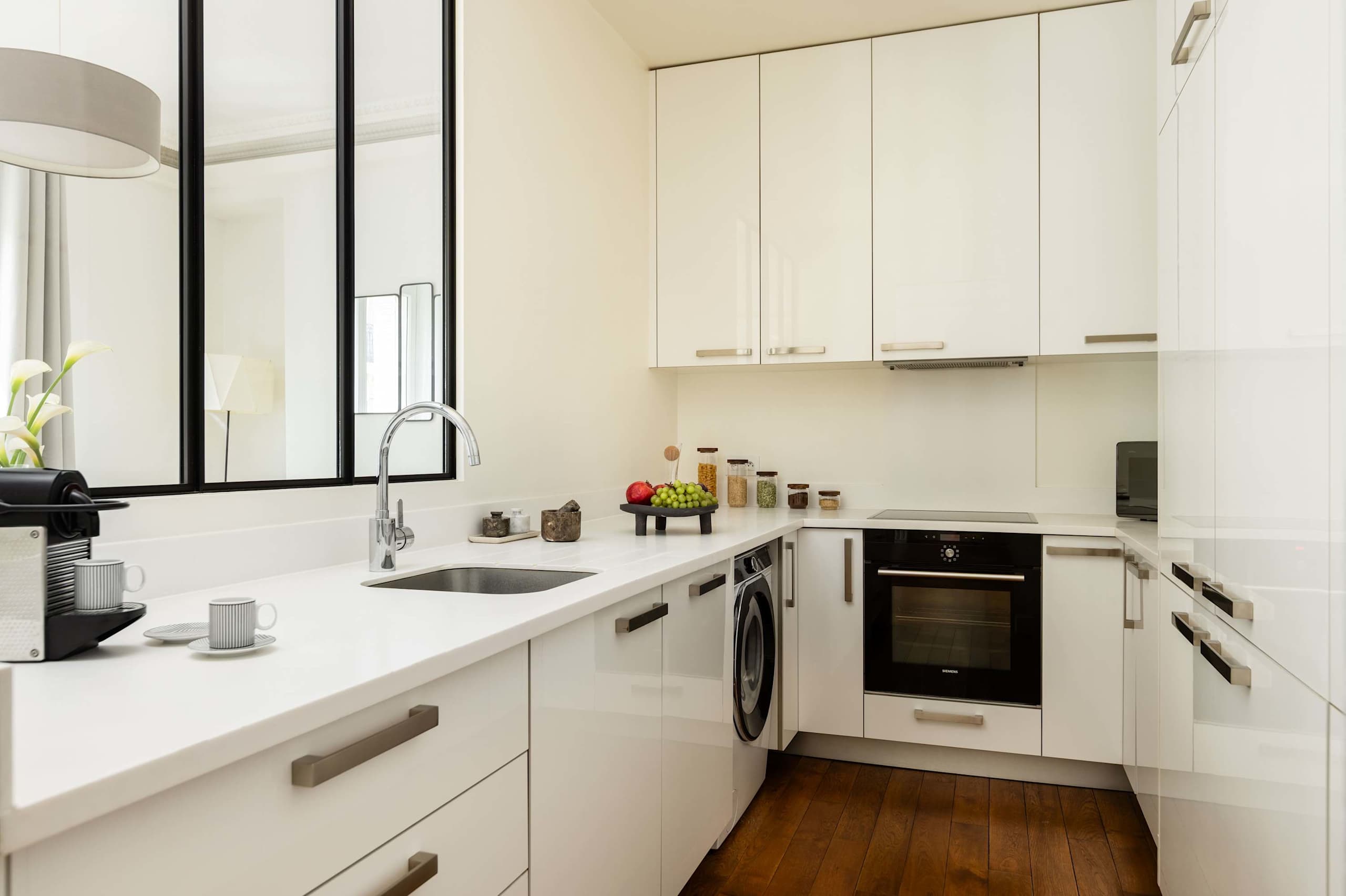 Stylish Flat 2 Bedroom by Champs Elysees