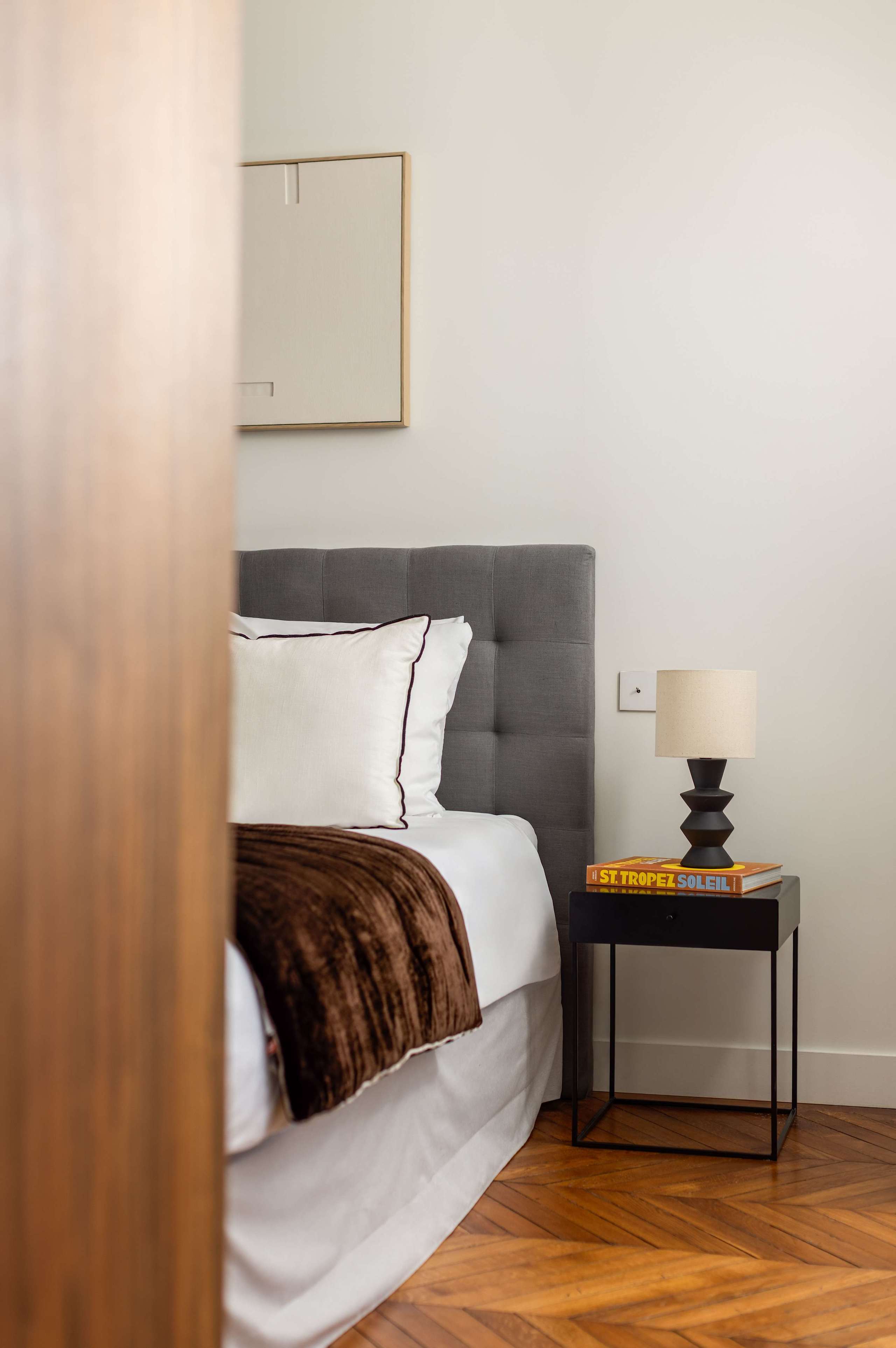 Stylish Flat 2 Bedroom by Champs Elysees — 17