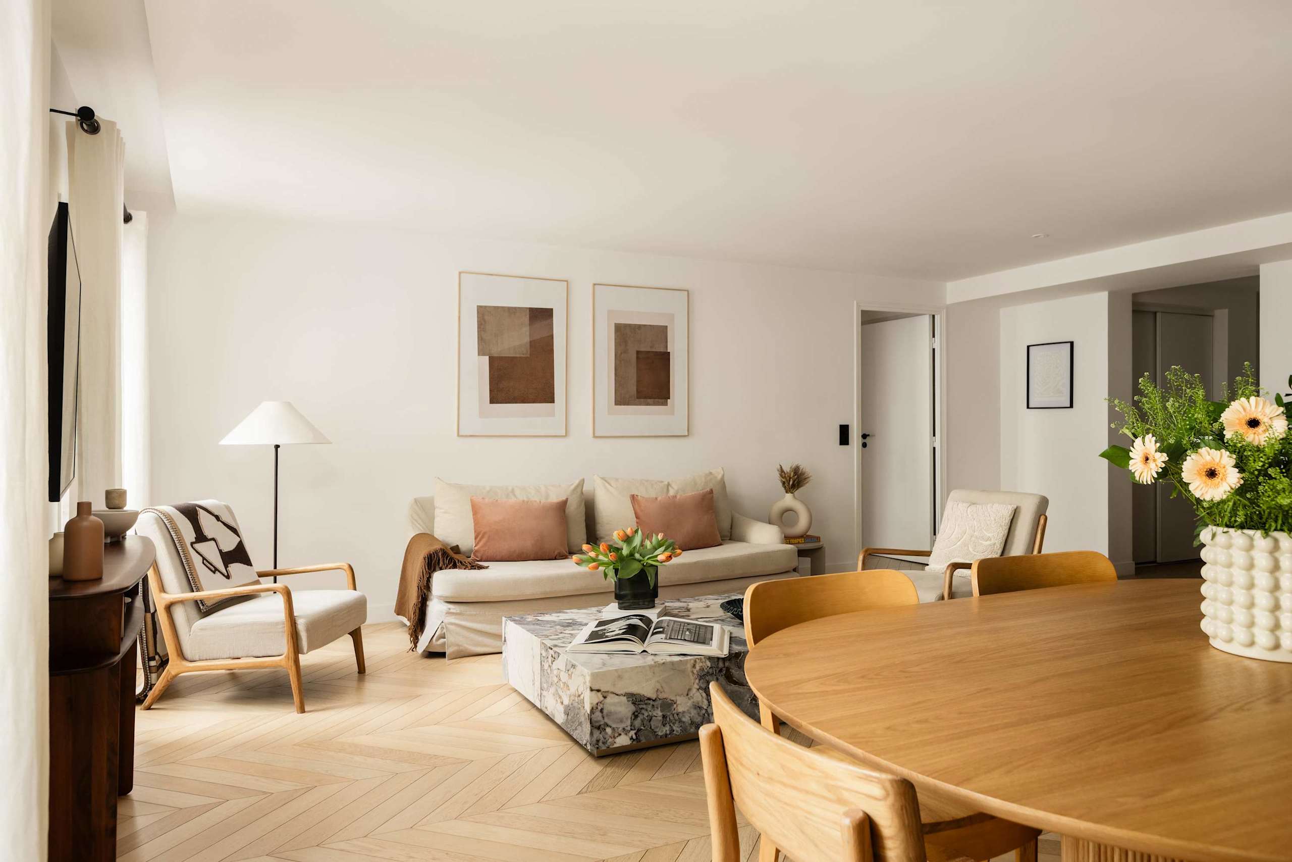 Superb 3 Bedroom Stay AC Facing Madeleine Honore — 9