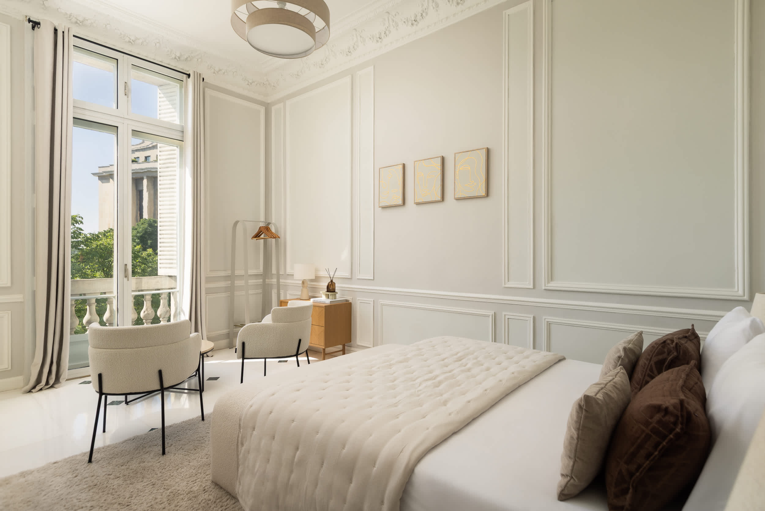 Trocadero Gem 4BED 8P