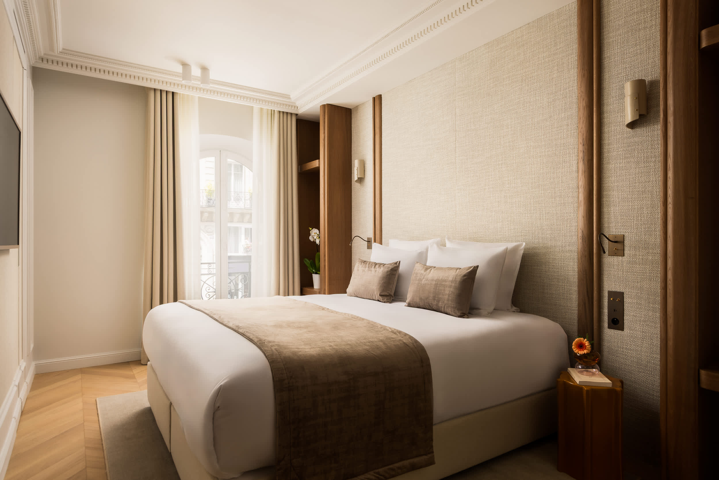 Saint Germain Luxury 4BR 8P with AC