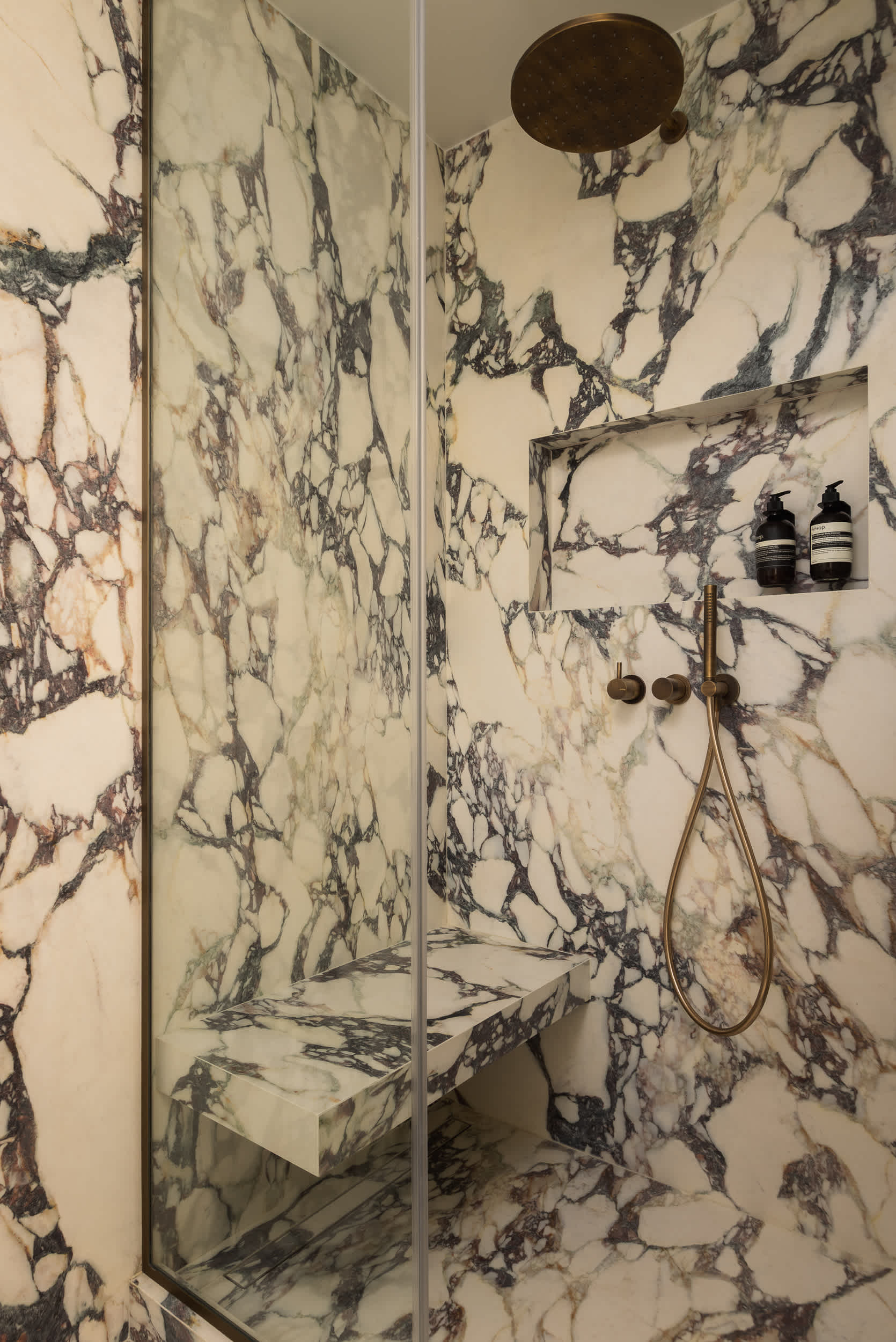 Saint Germain Luxury 4BR 8P with AC