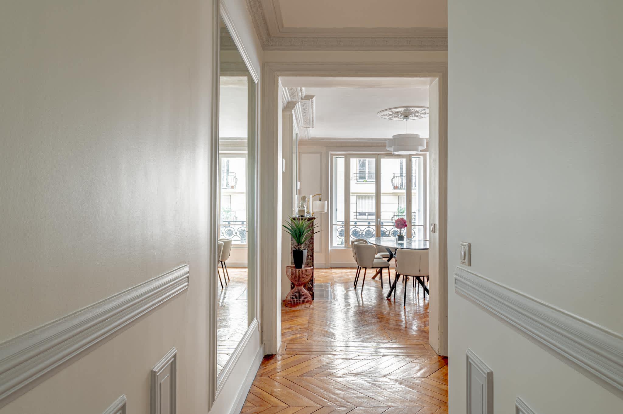 Lovely Parisian Apt 2 Bedroom 1.5 Bath — 15