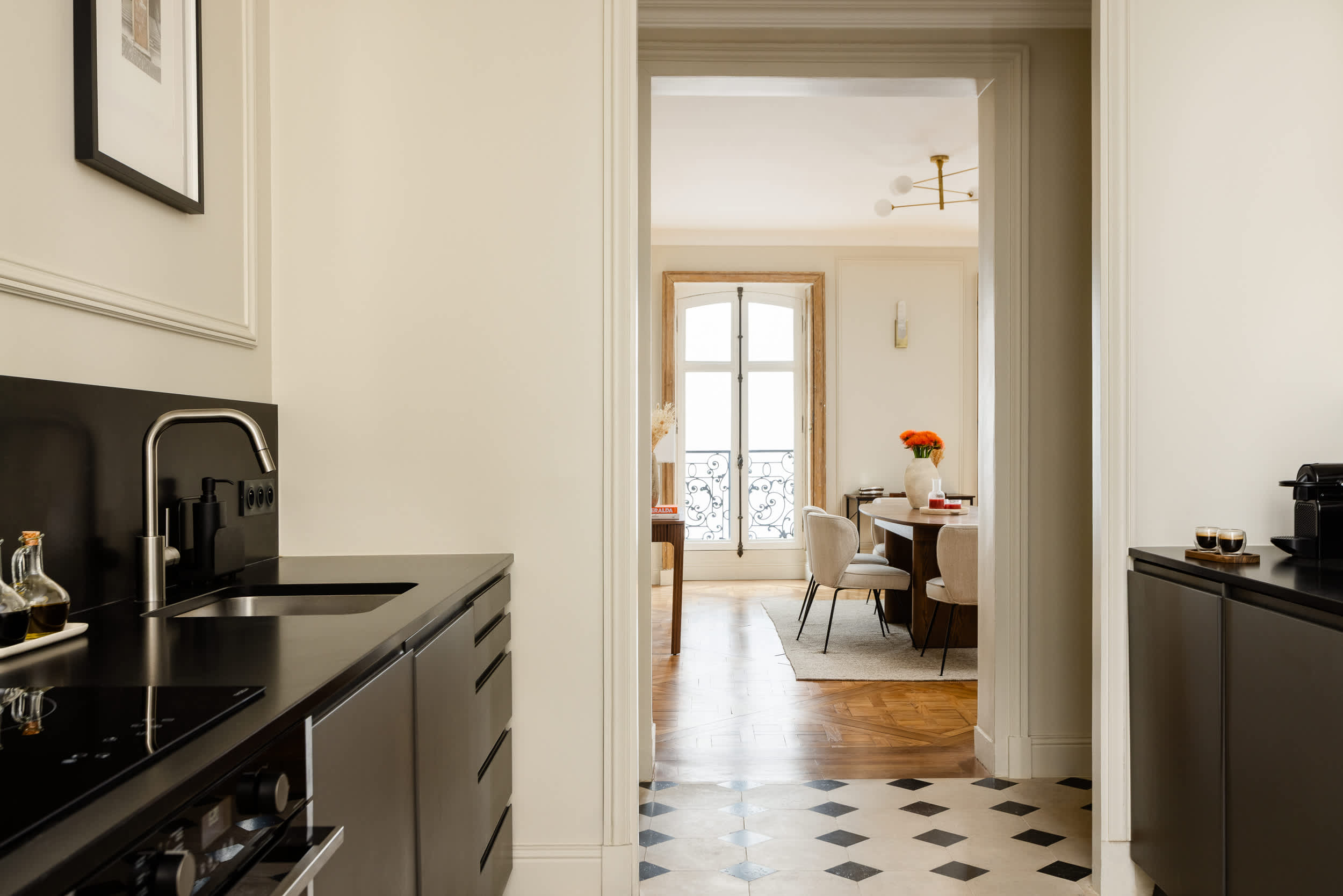 Arc de Triomphe Luxury 3 Bed 3 Bath AC — 18