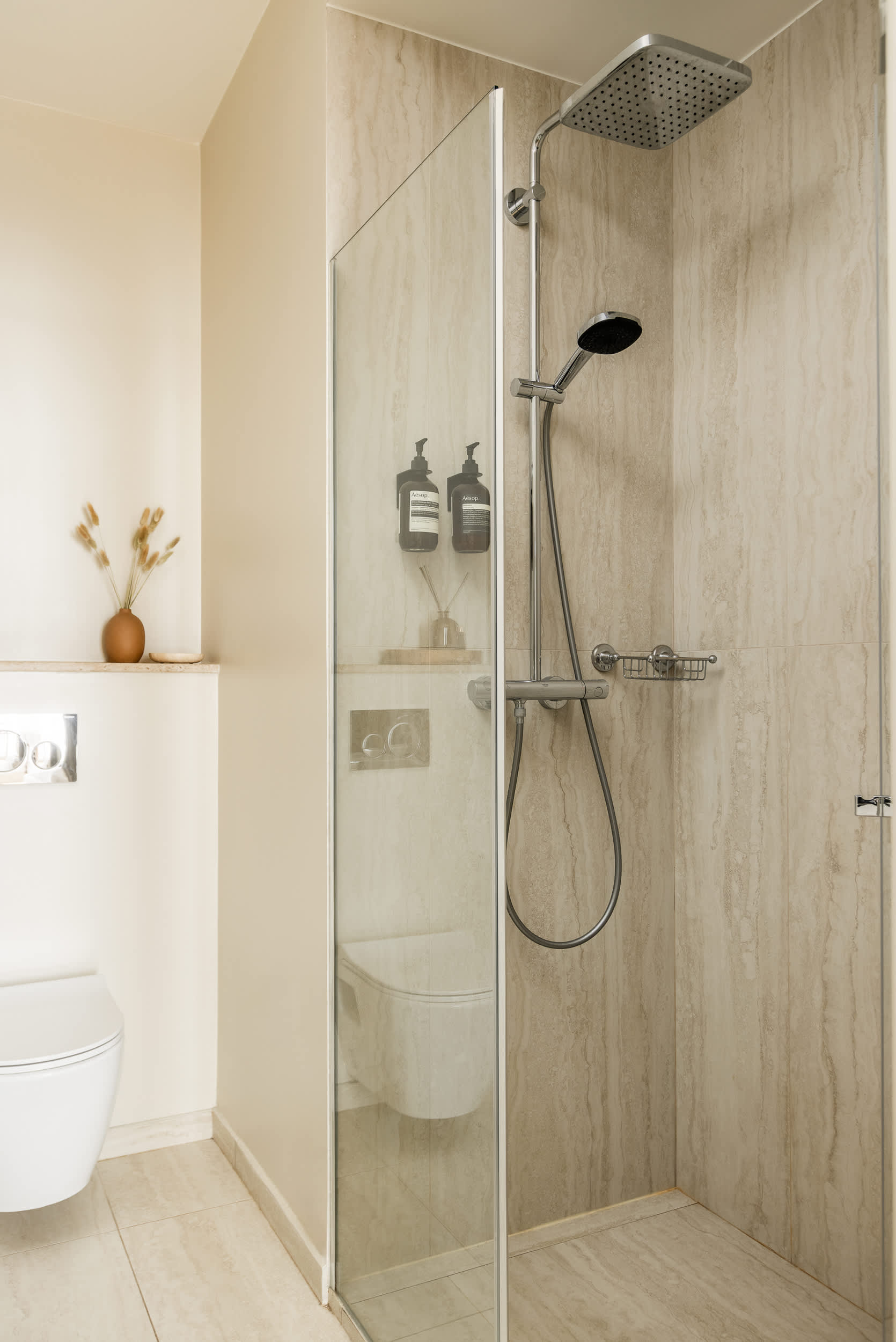 Arc de Triomphe Luxury 3 Bed 3 Bath AC