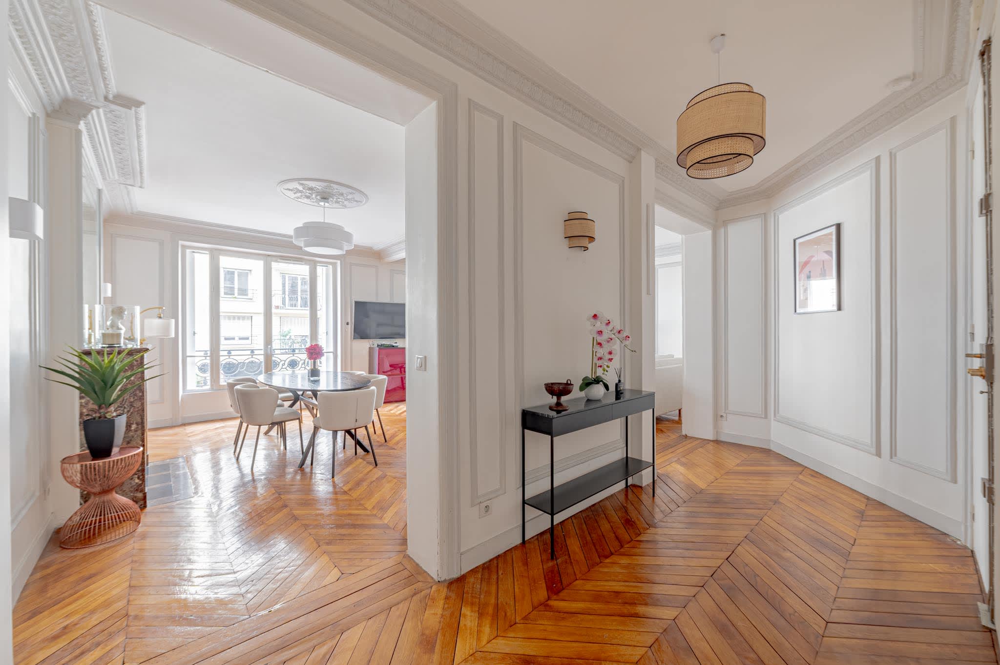 Lovely Parisian Apt 2 Bedroom 1.5 Bath — 16