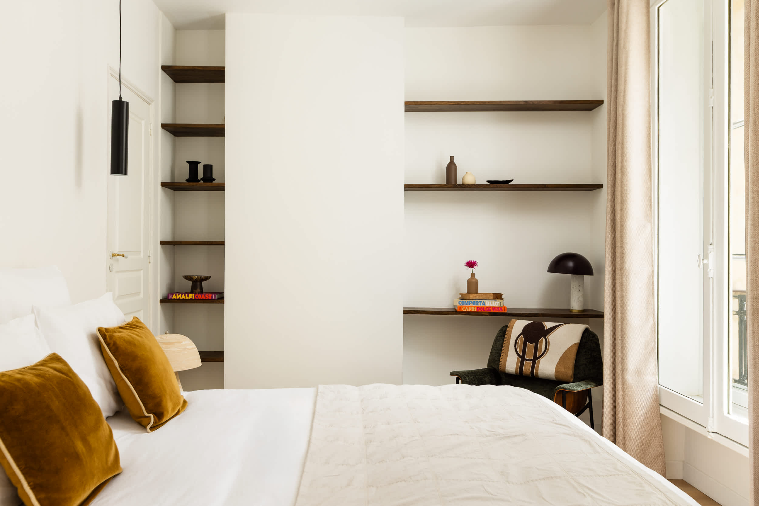 Luxury Rivoli 4 Bed 3 Bath AC Hotel de Ville BHV