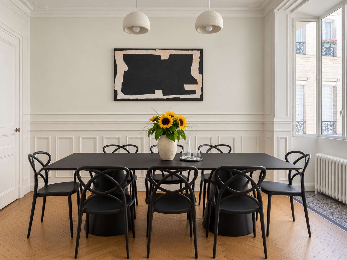 Refined Montaigne 2BR Suite 6P