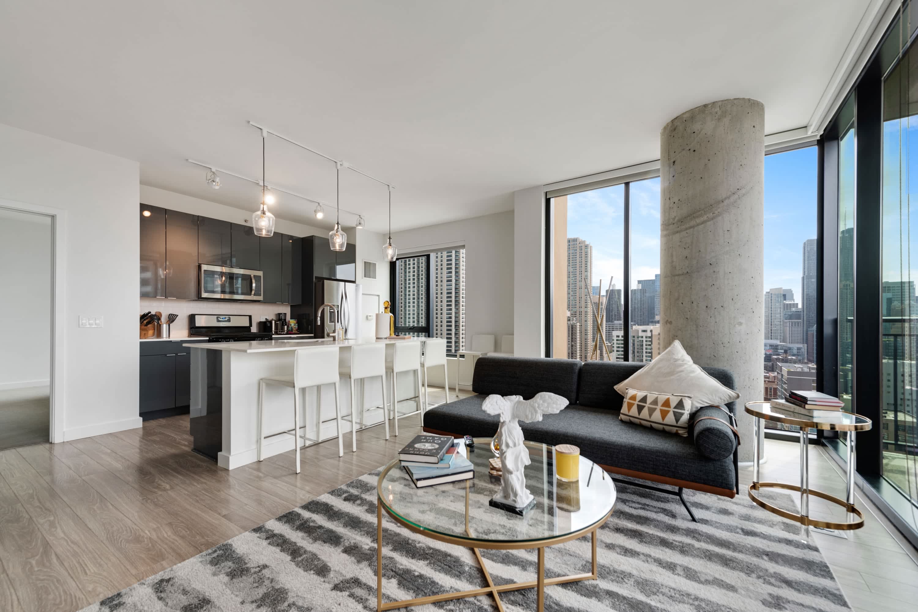 5-Star Gold Coast Experience in a Luxe 2BR Retreat