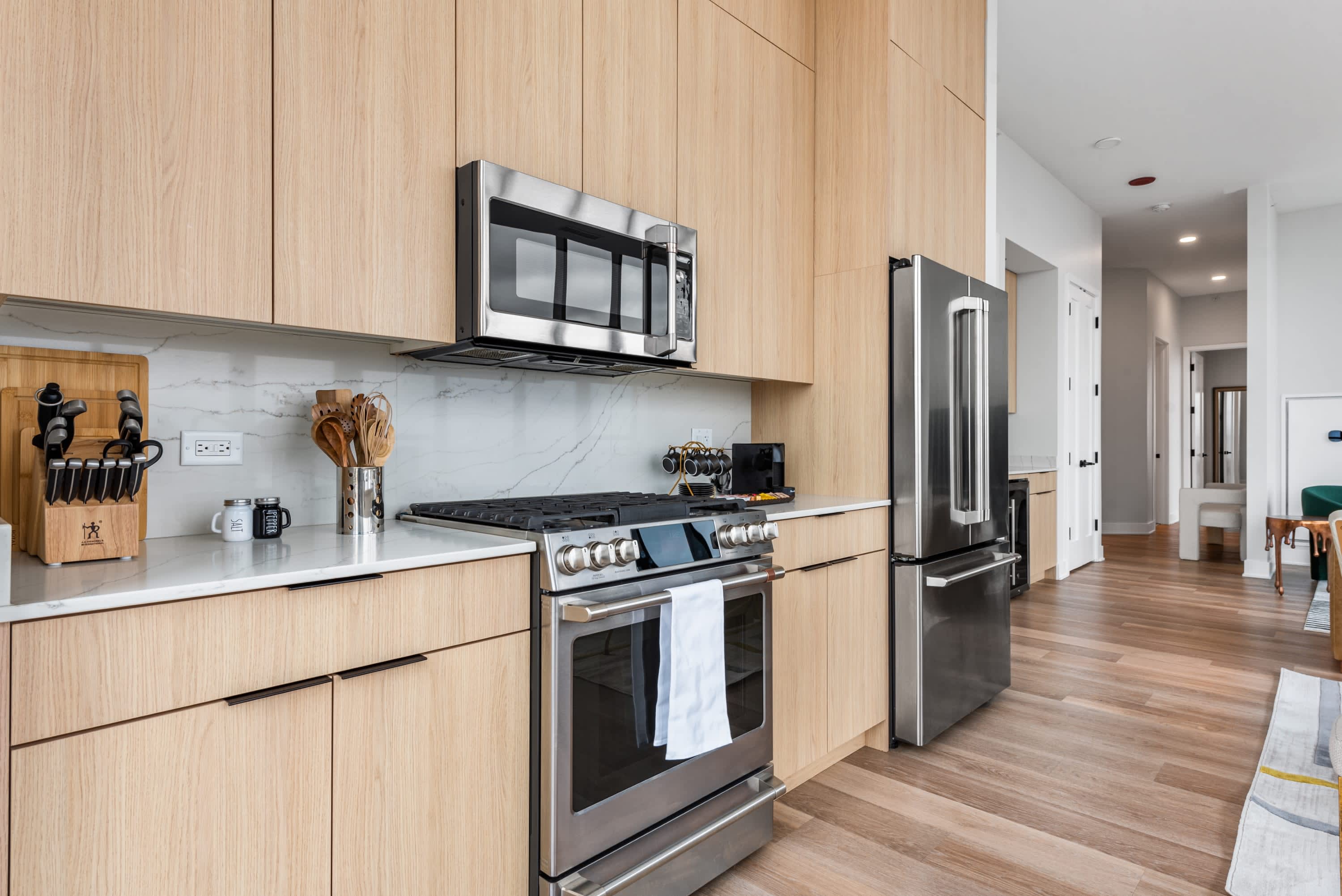 3 Penthouses, 1 Floor, Group Stay, Sleeps 21 interior 2