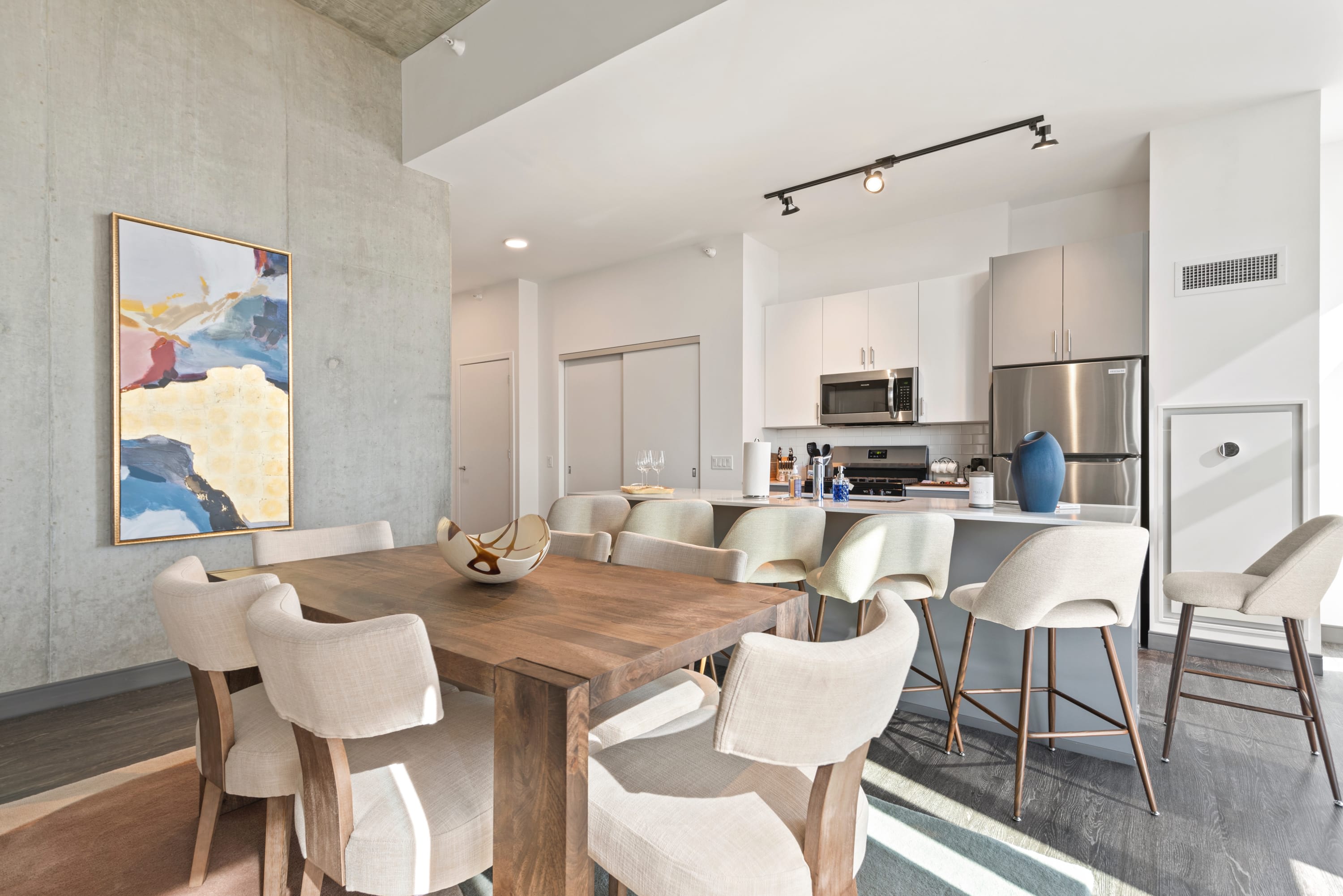 Explore Fulton Market + Retreat in Modern Comfort interior 2