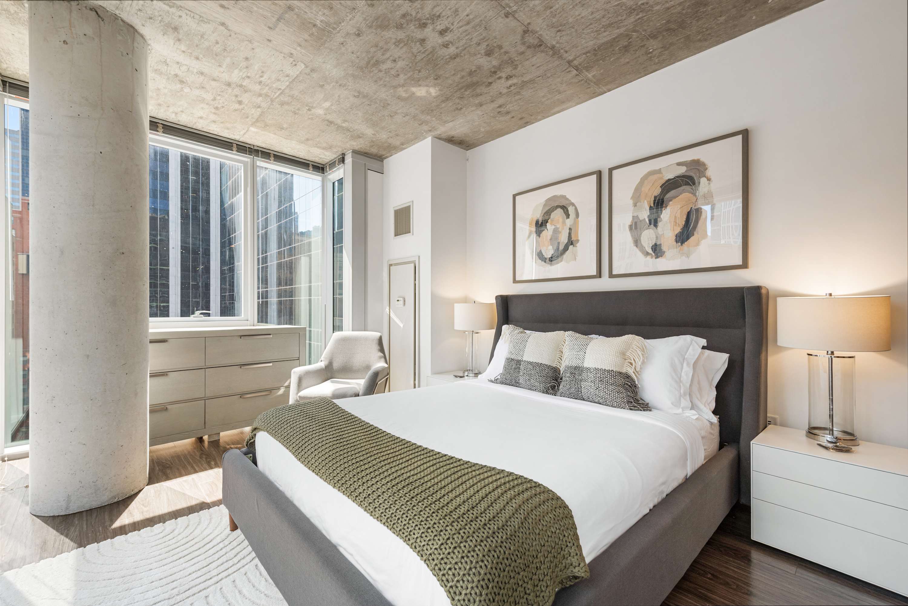 Exclusive 3BR with Views, Ideal for Tourists interior 3