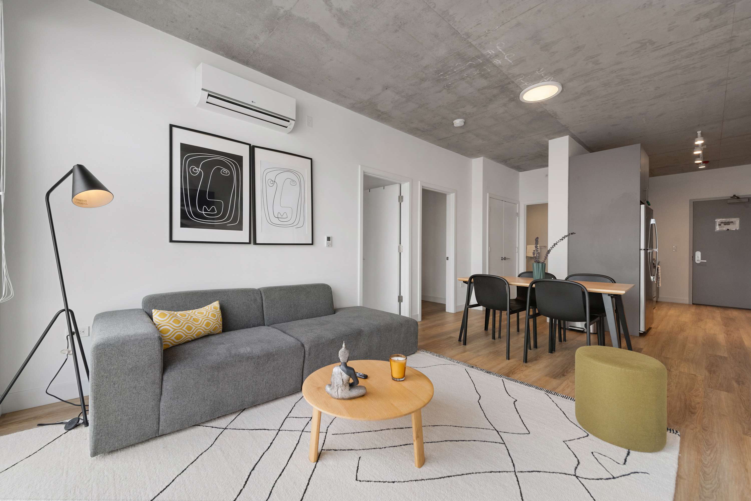 Lincoln Park 4BR, Easy Group Trip, Sleeps 8