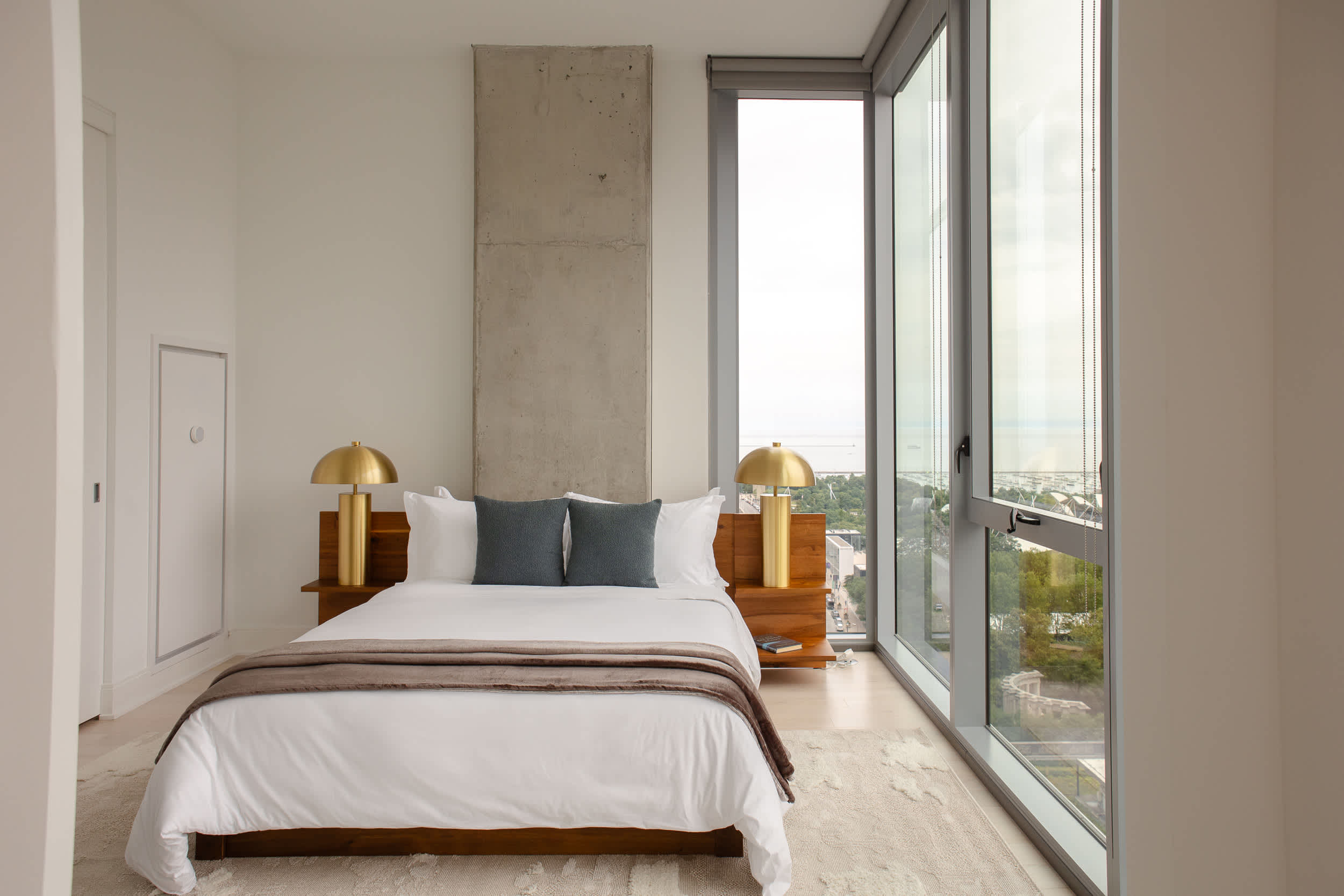 Luxury Penthouse: Iconic Views + Exclusive Comfort interior 2