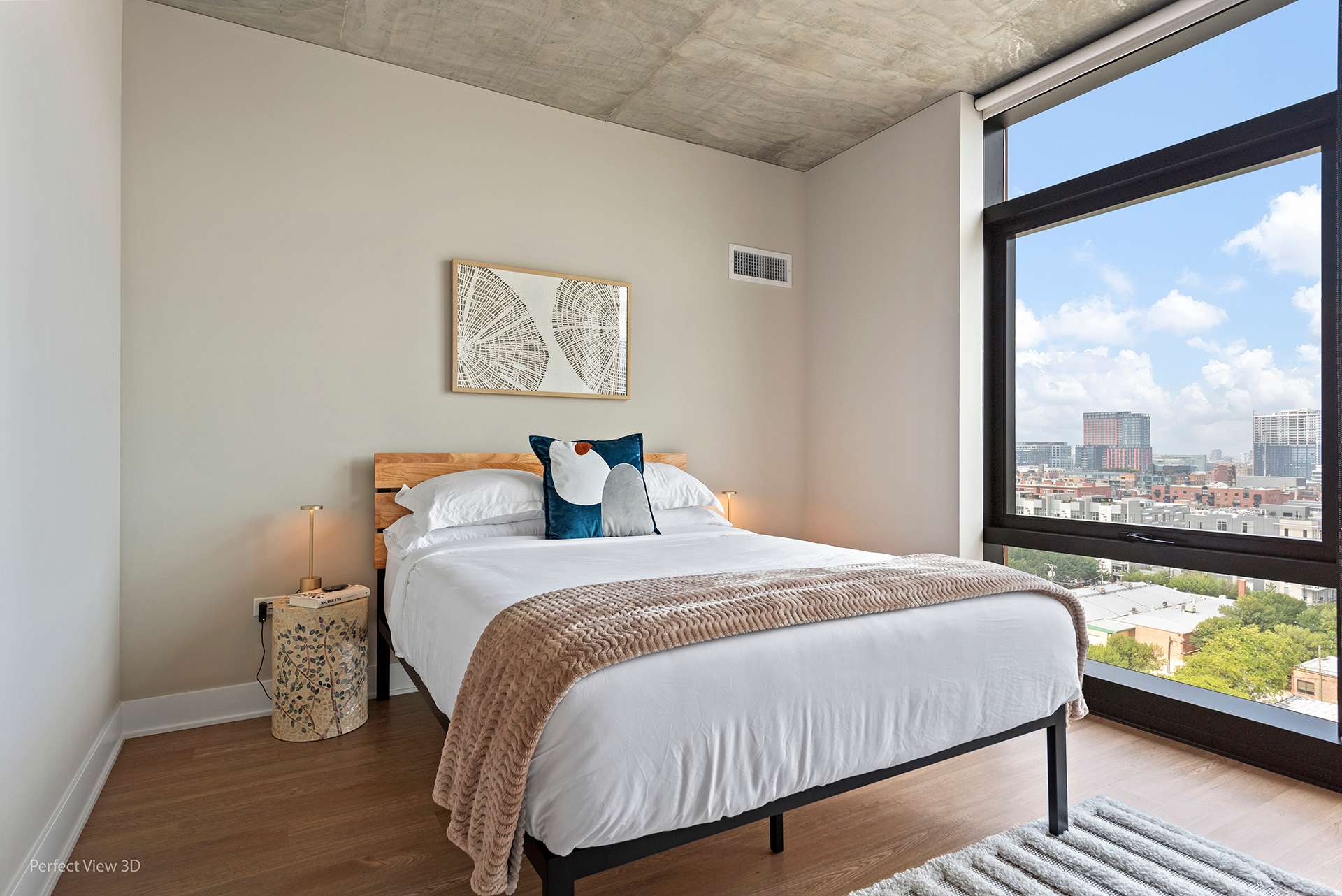 West Loop 2BR, Walk to Top Restaurants, Sleeps 5 interior 2