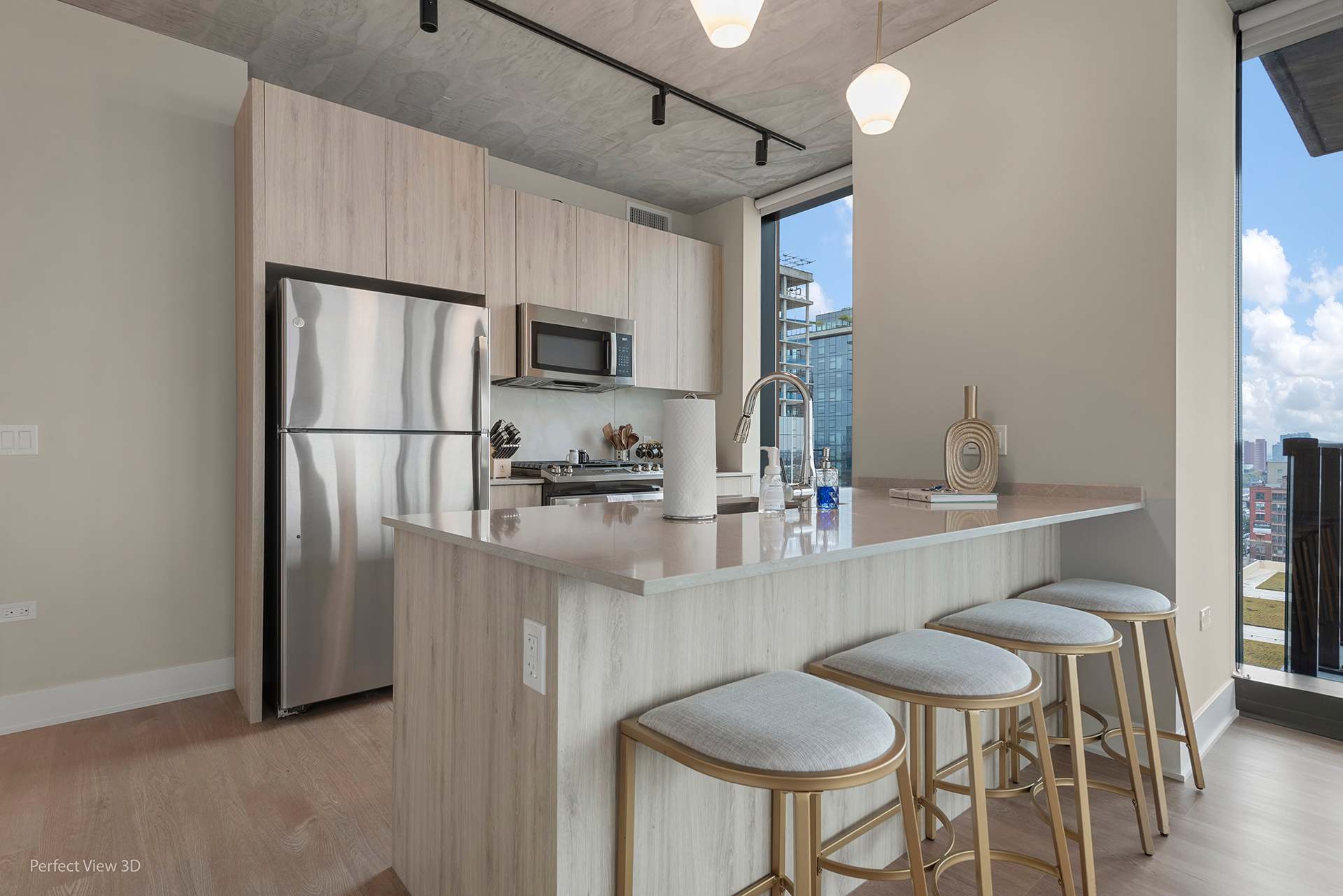 West Loop Oasis: Skyline Views + Prime Location interior 3