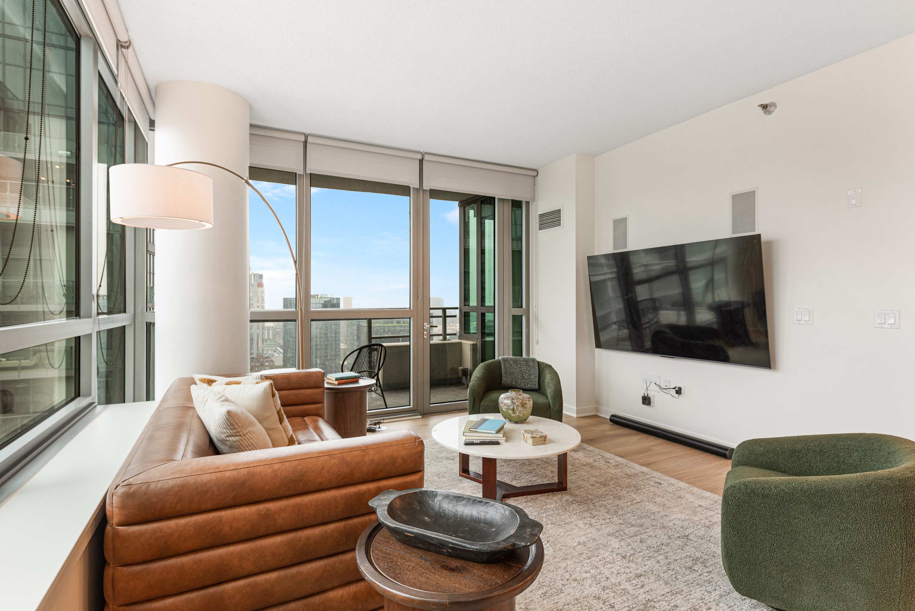 Spacious Apartments for Groups w/ Skyline Views