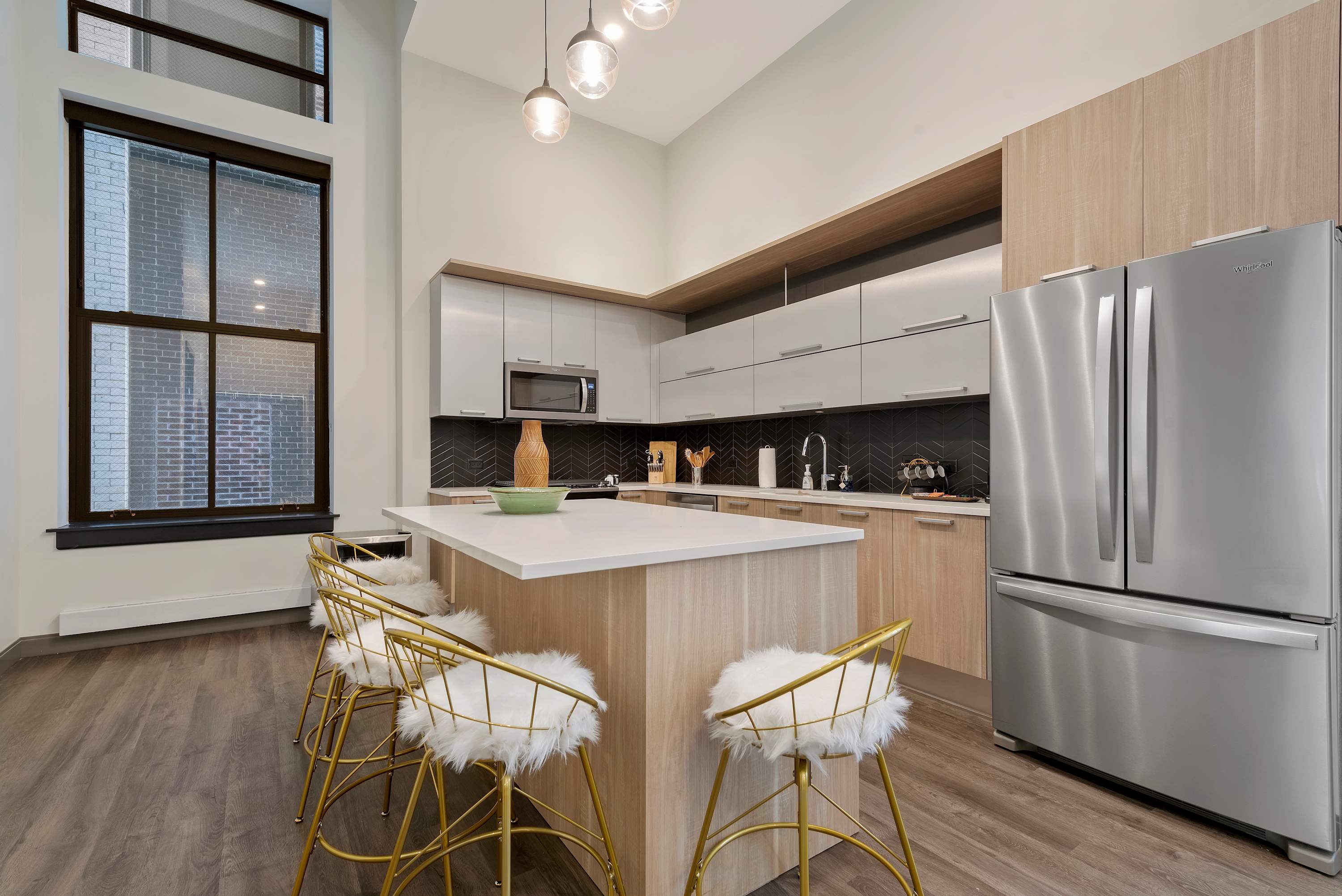 Historic Charm + Modern Comfort for Tourists interior 2