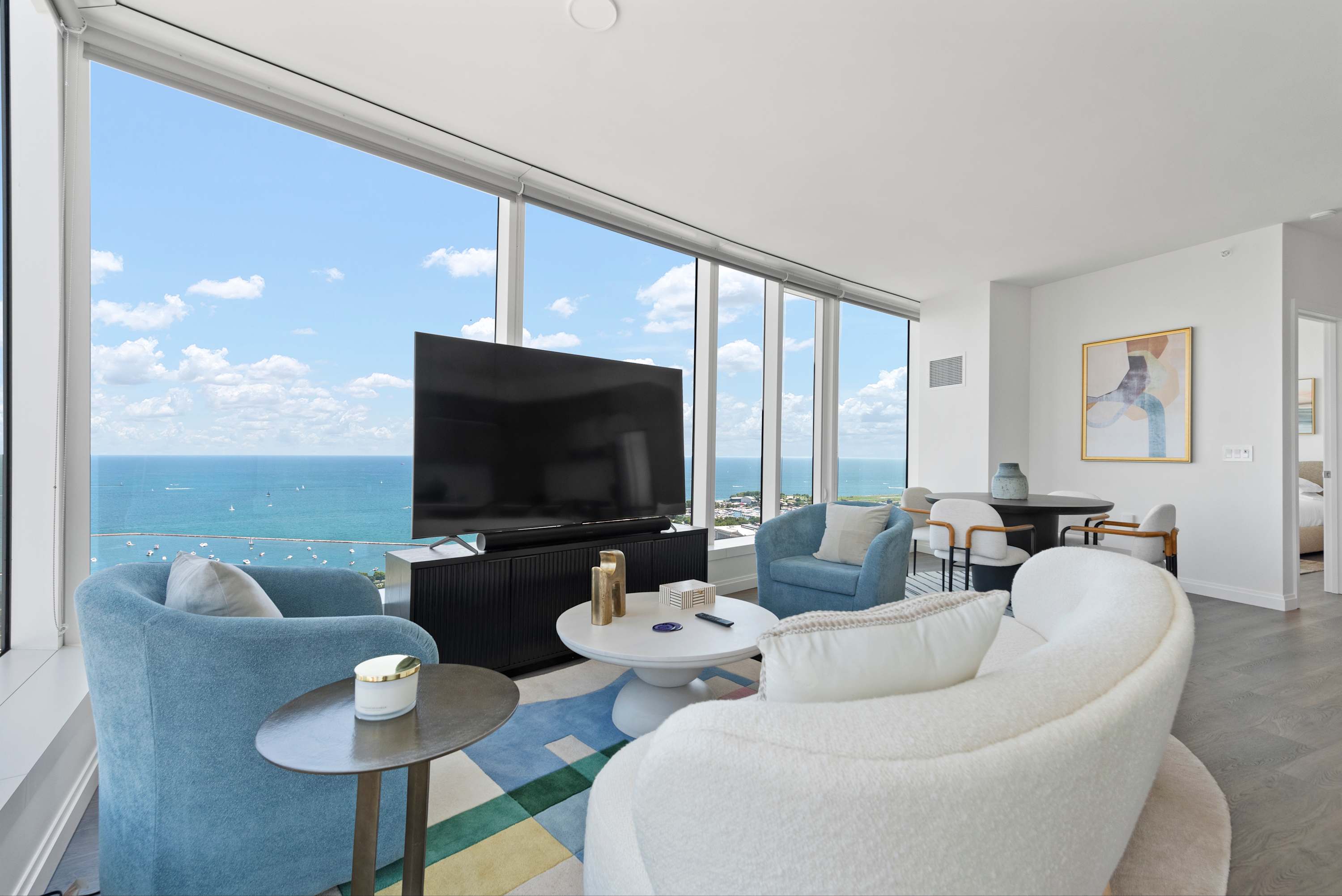 Premium Lake Views + Ideal for Group Getaways