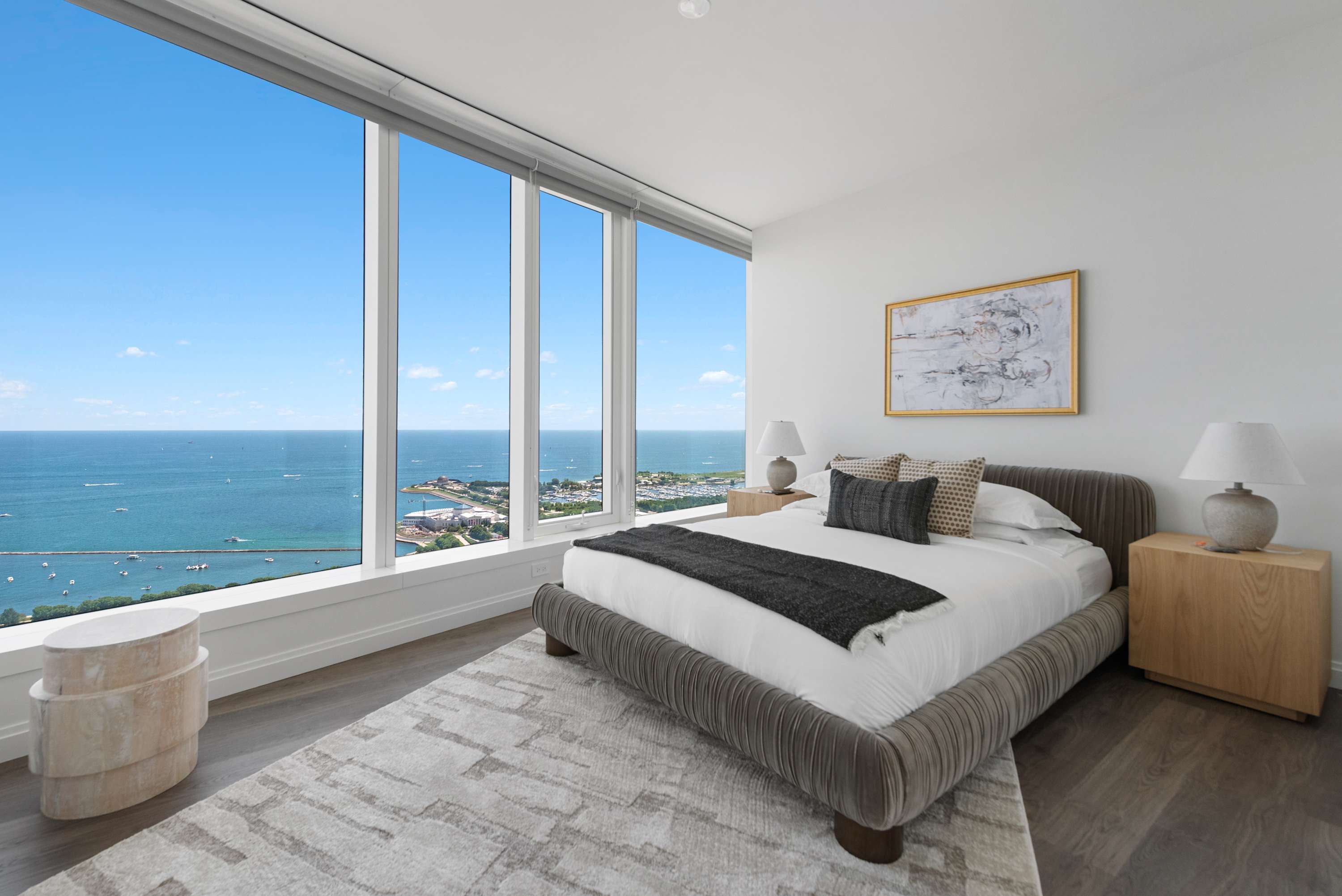 High-Floor 2BRs with City & Lake Views interior 2