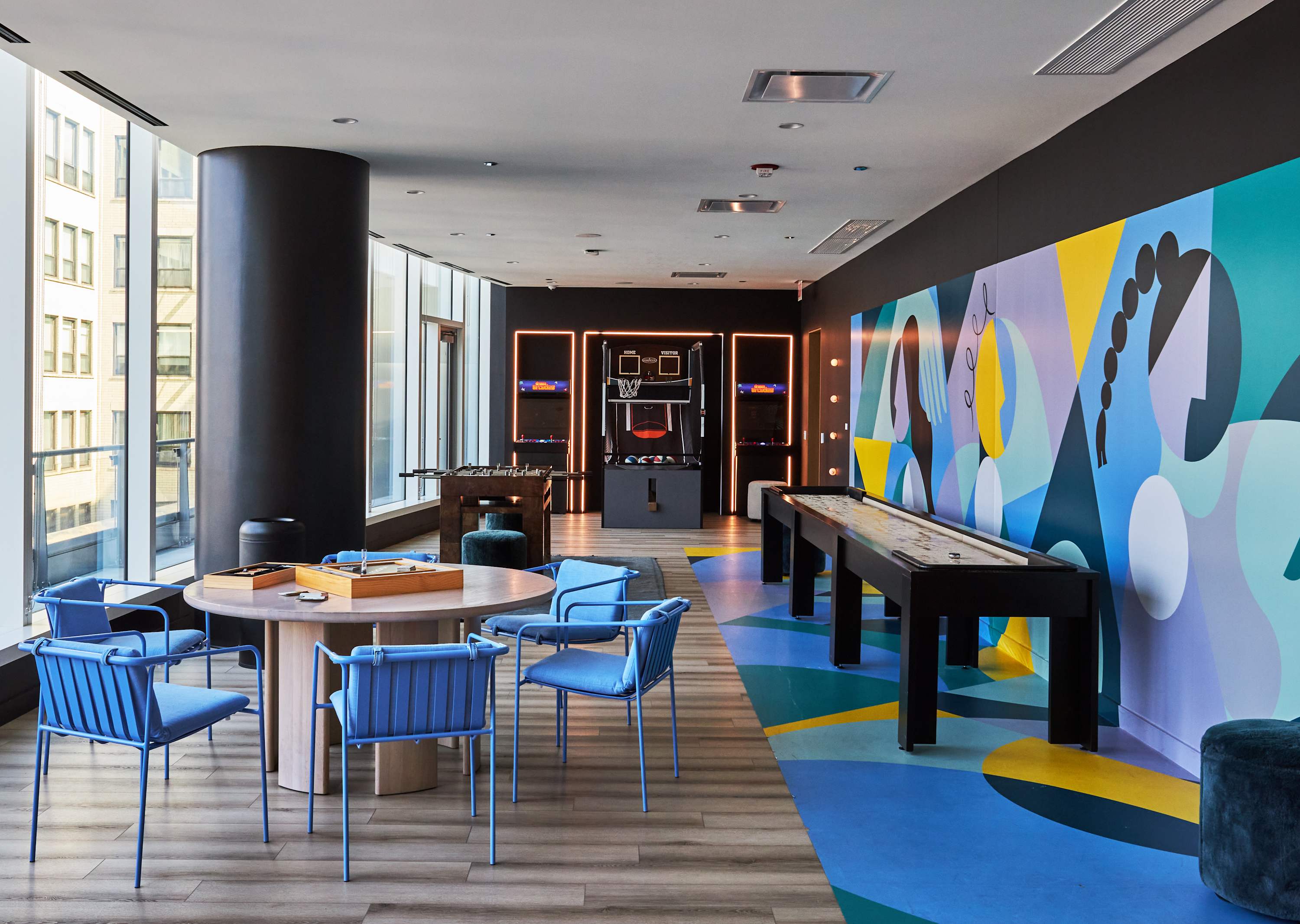 Cultural Mile 2BR, A Stay in the Sky, 65th Floor interior 5