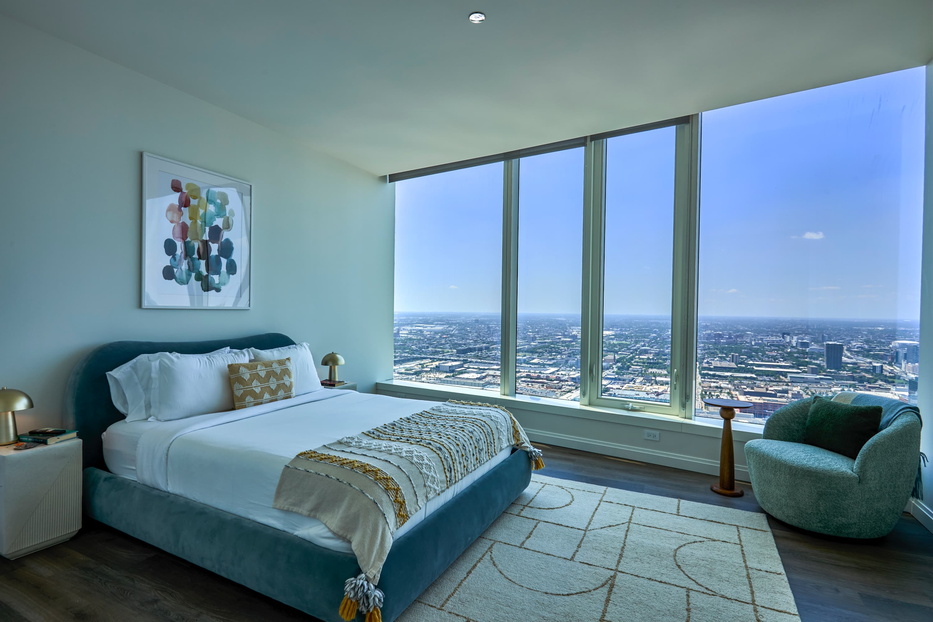 1,622SqFt Penthouse | 69th Flr Views | Sleeps 5 interior 4