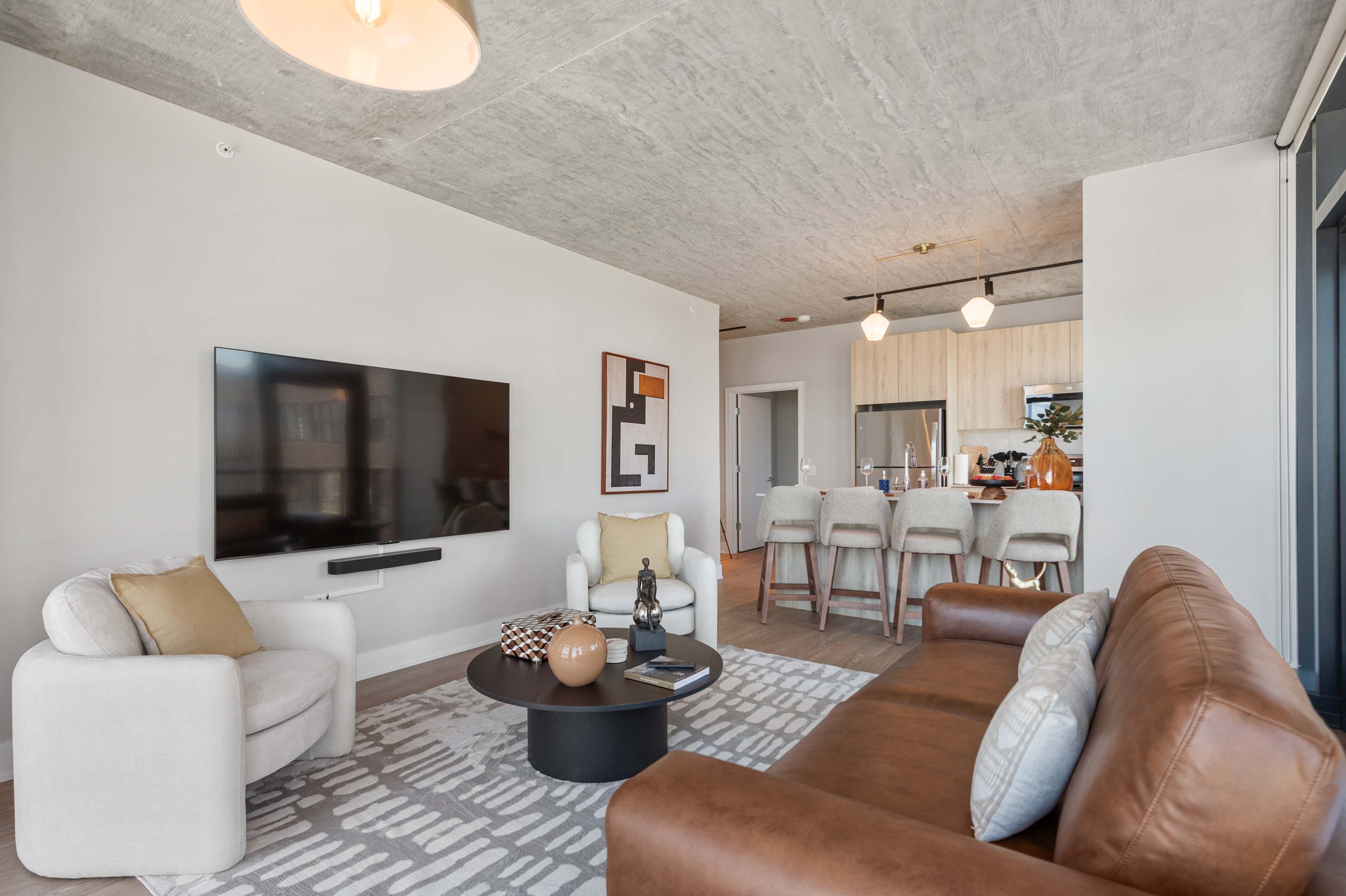 Fulton Walk Balcony · West Loop 2BR Sleeps 5 interior 2
