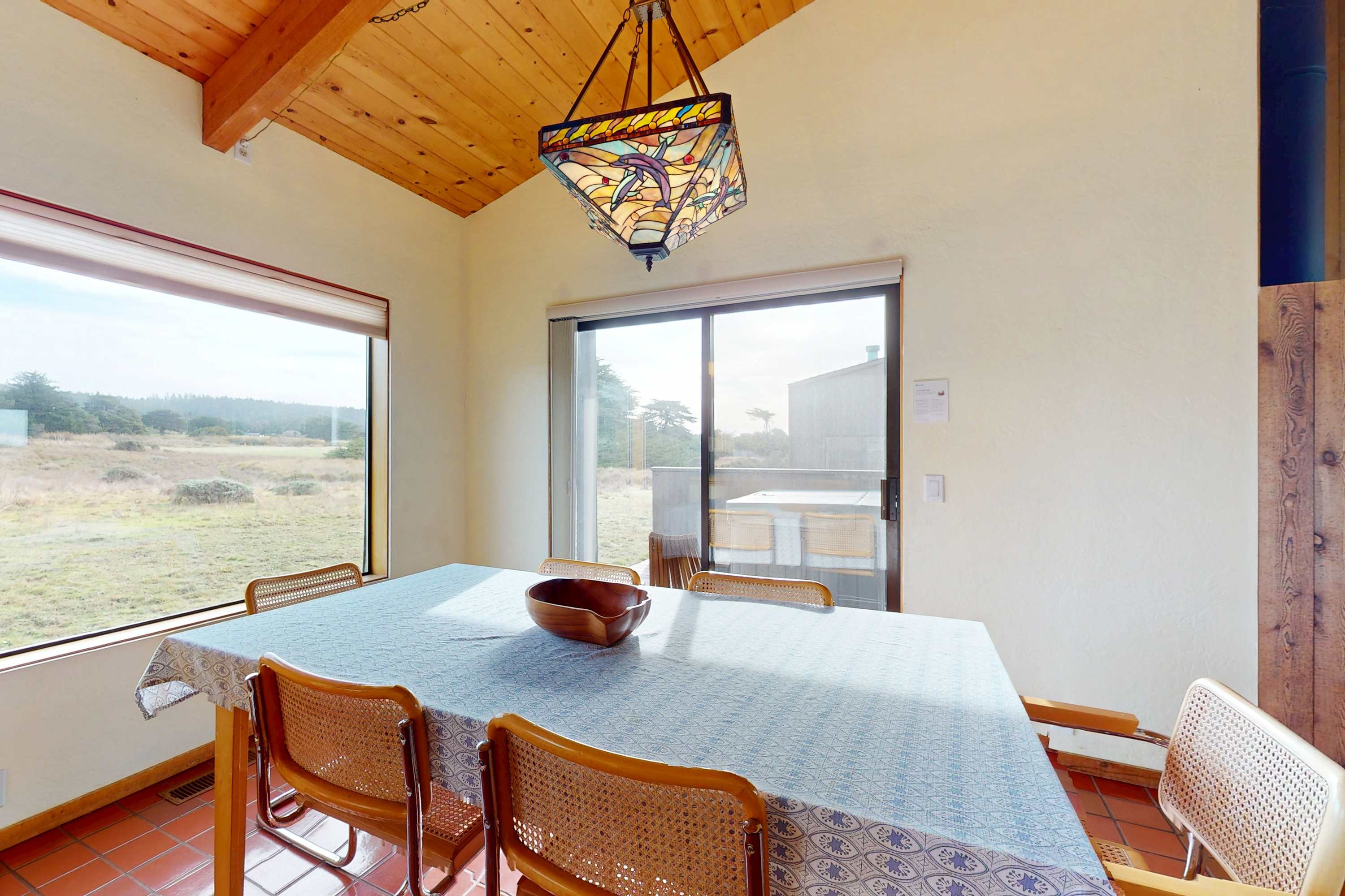 Share meals and memories around the spacious dining table, with views that remind you of the beauty just outside your window.