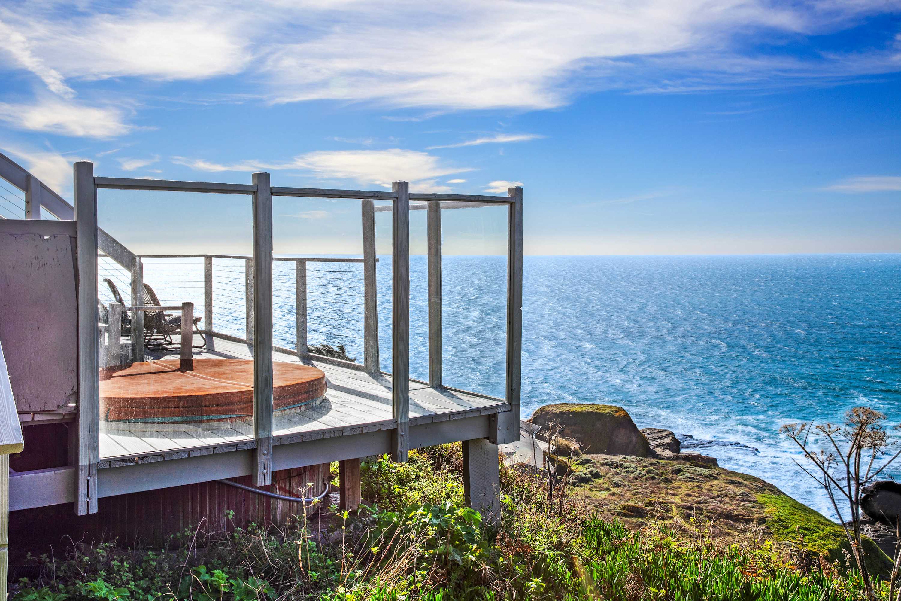 Soak in the cliffside hot tub with the Pacific stretching out beneath you -- this is the spot you'll talk about long after you leave.