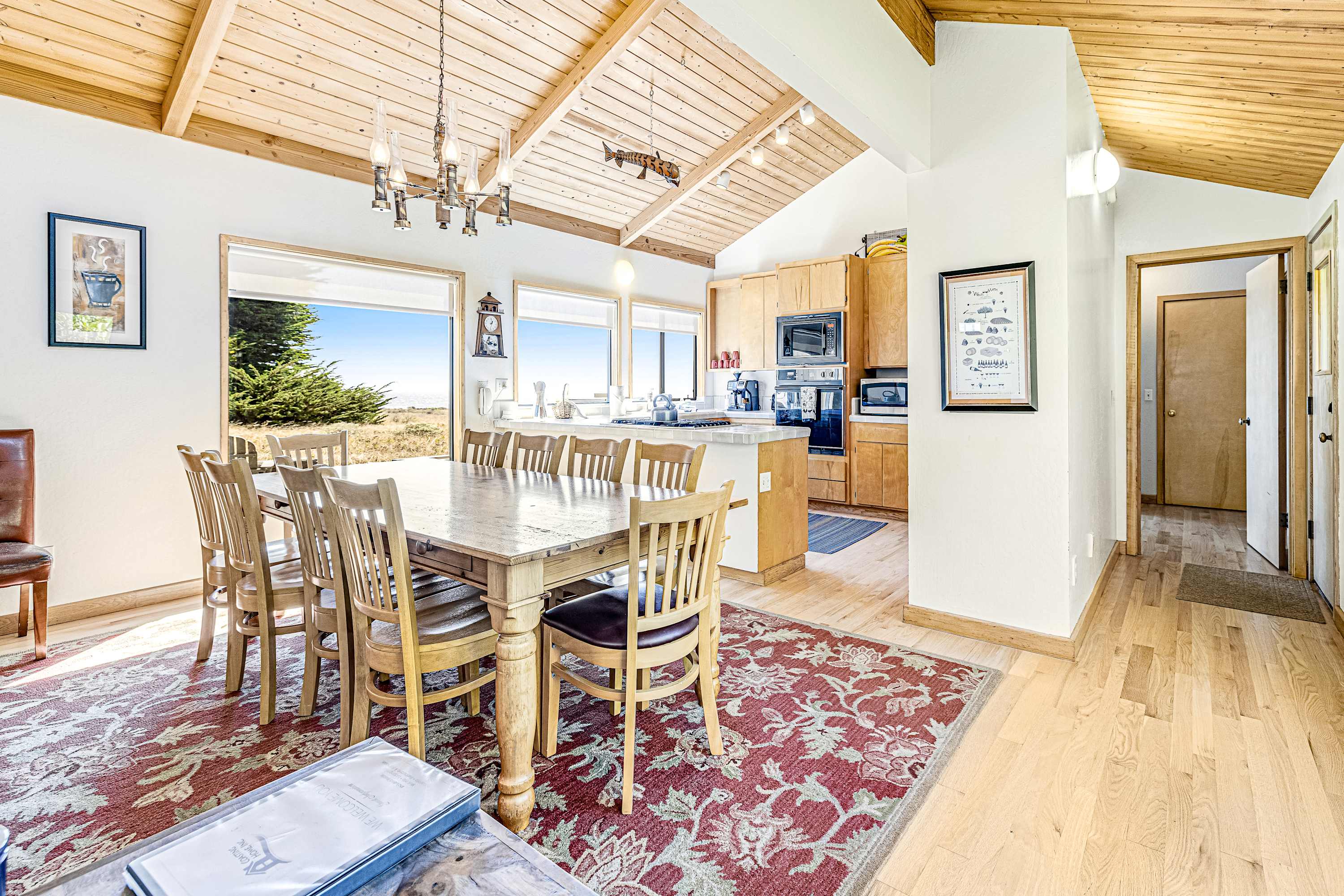 Dine with a view! This inviting space connects you to the outdoors, making every meal feel special.