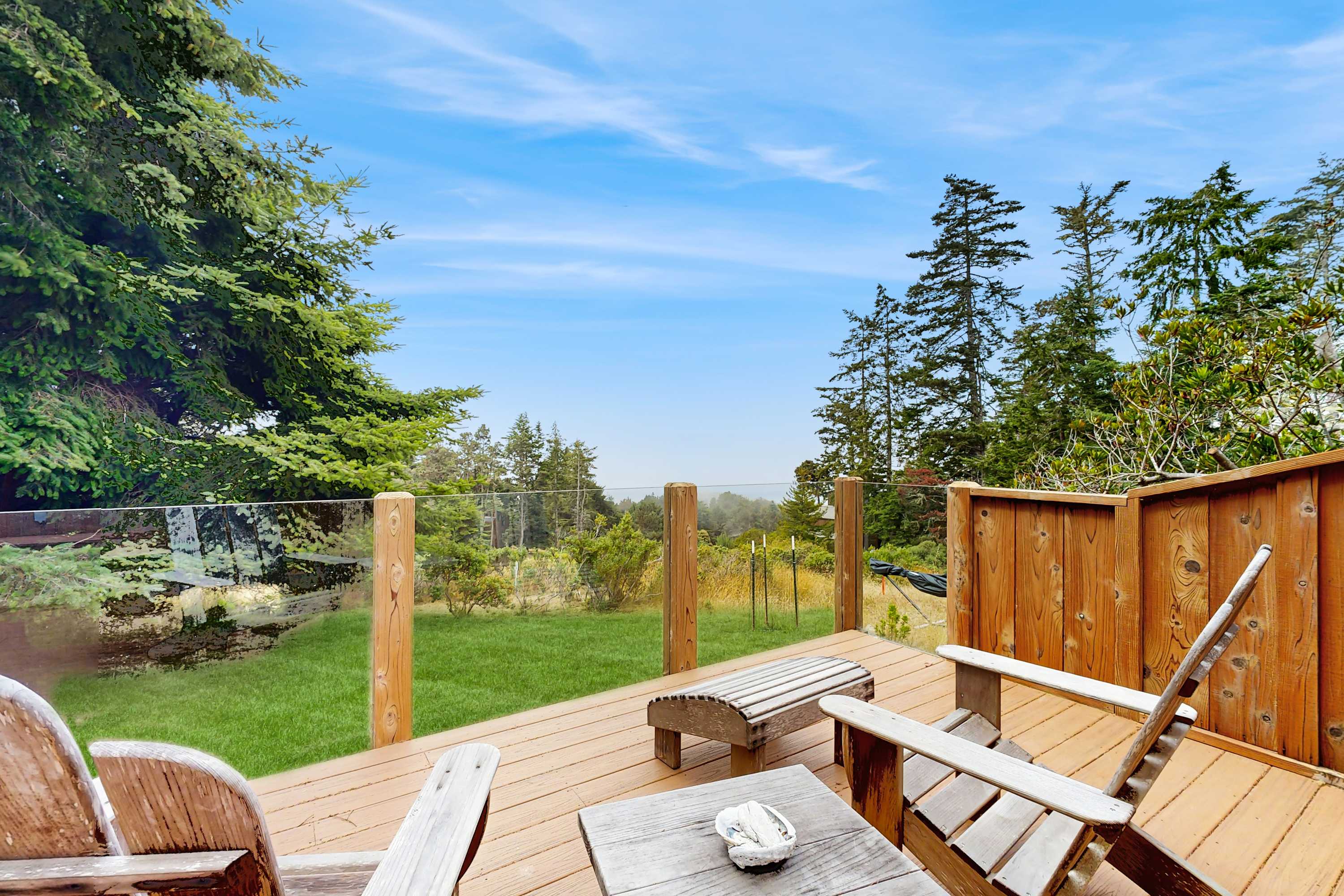 Step onto the deck and breathe in the fresh sea air while enjoying ocean views—perfect for morning coffee or evening stargazing.