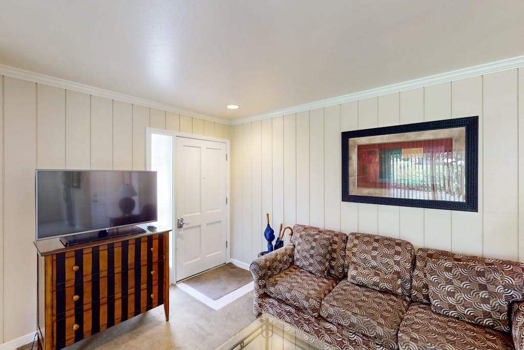 Kick back on your comfortable sofa and catch up on your favorite shows on the large flat-screen TV in this charming Silverado Resort condo.