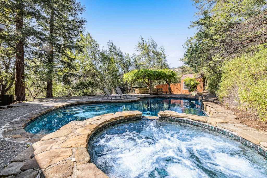 Slip into the warm spa for a soak, then cool off in your private saltwater pool under blue Cloverdale skies between tastings.