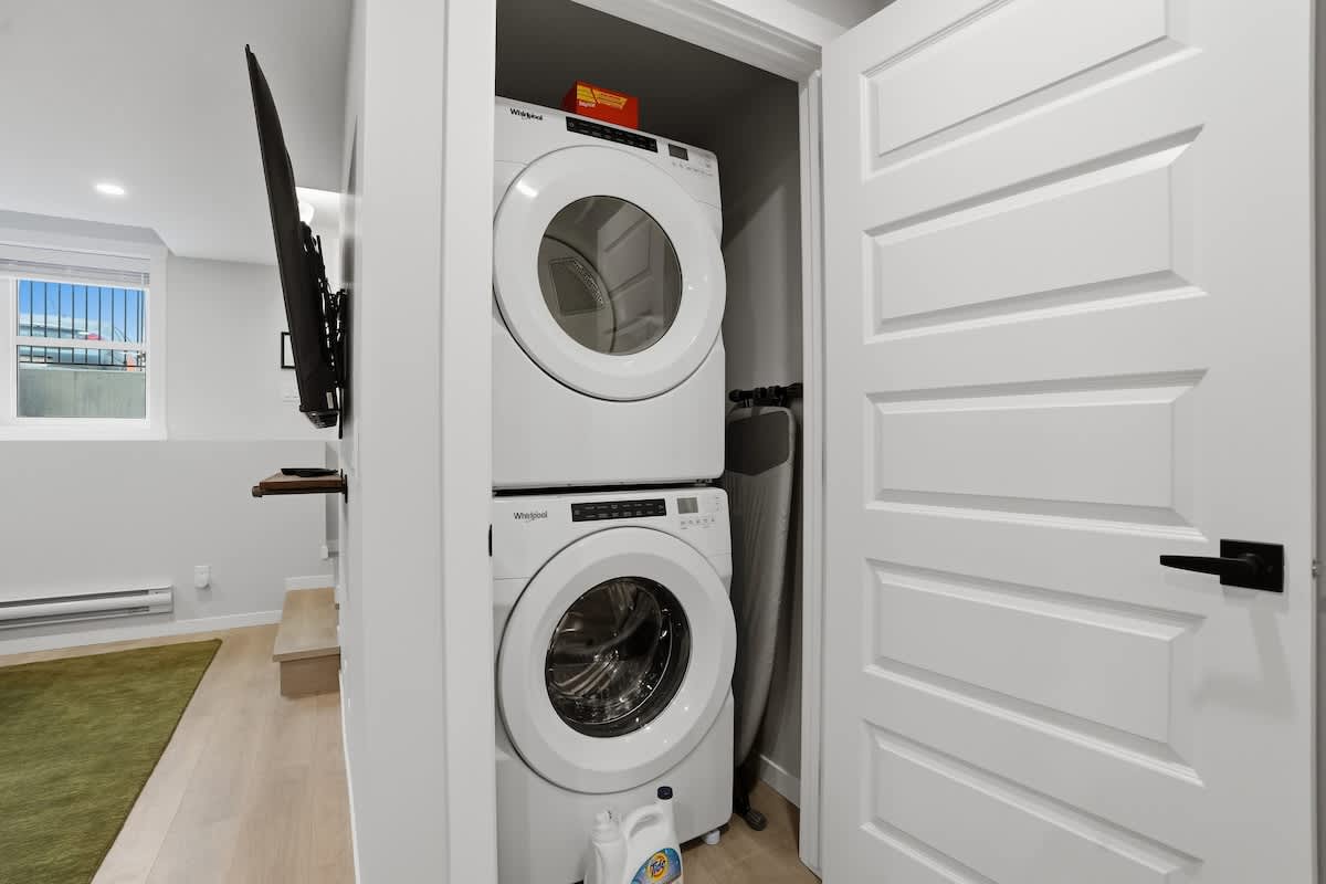 In-suite washer and dryer
