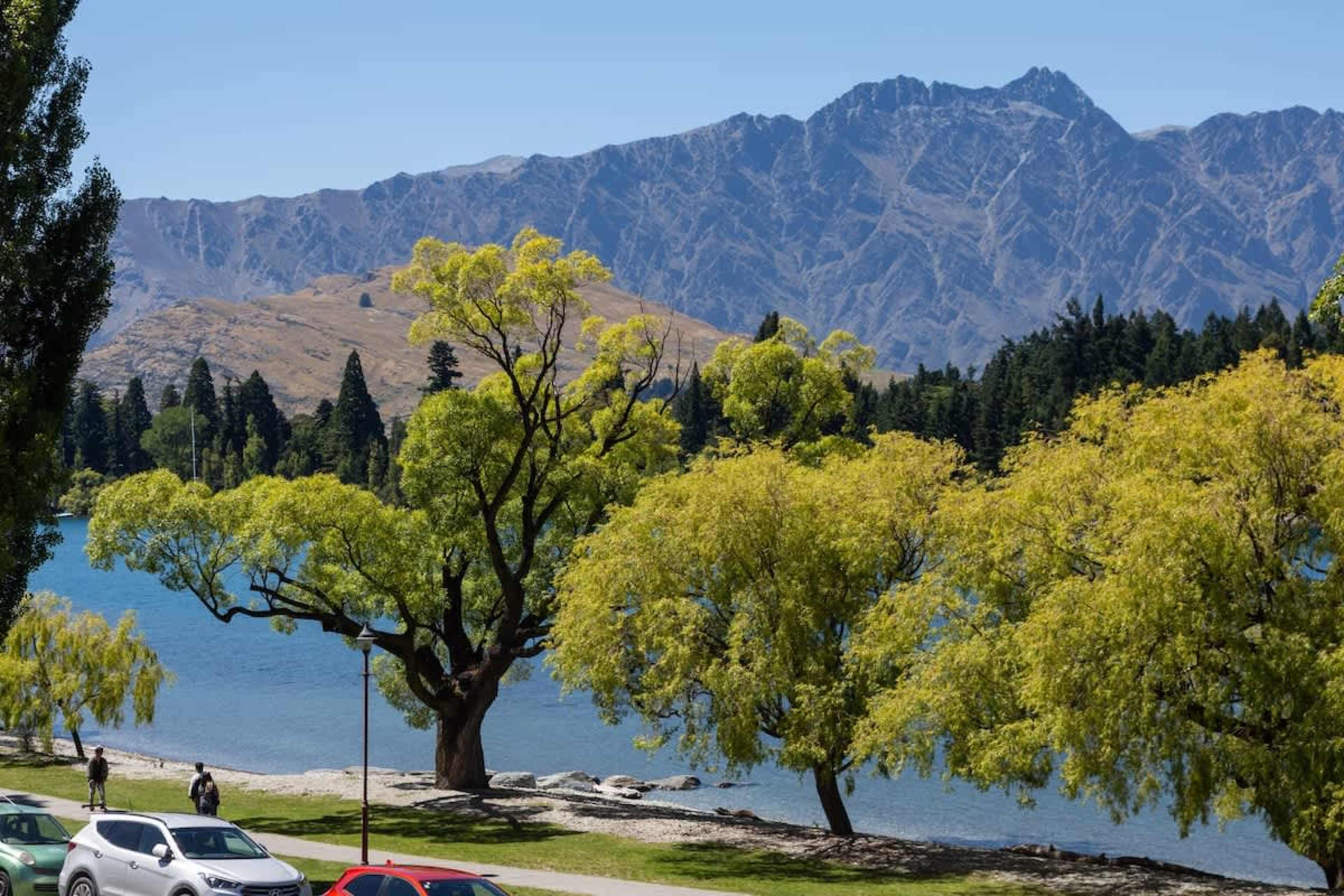 Queenstown lake on your doorstep