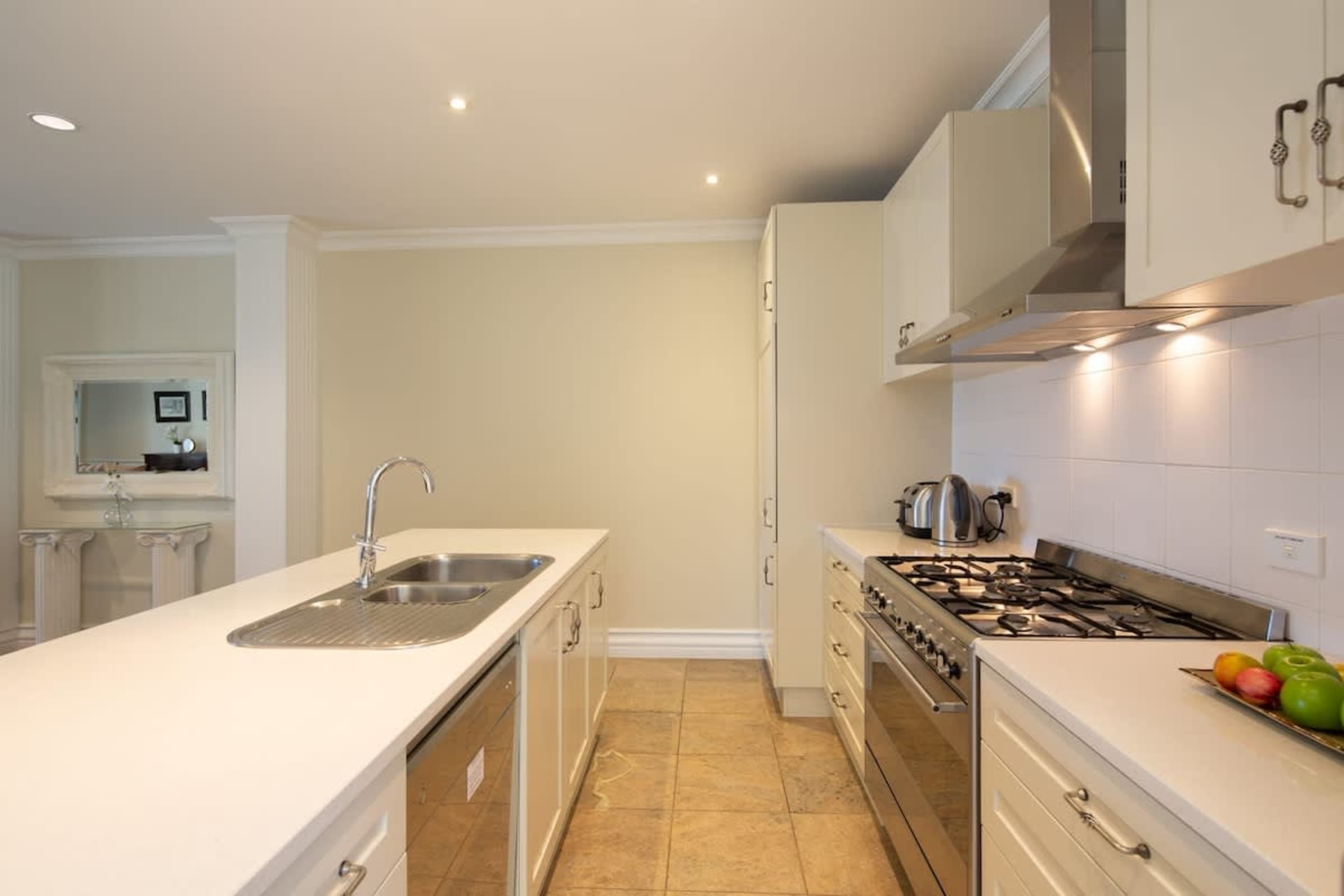 Modern Kitchen Design
Cook with ease in the sleek, fully equipped kitchen, offering everything you need to prepare delicious meals while staying just steps from the lake.