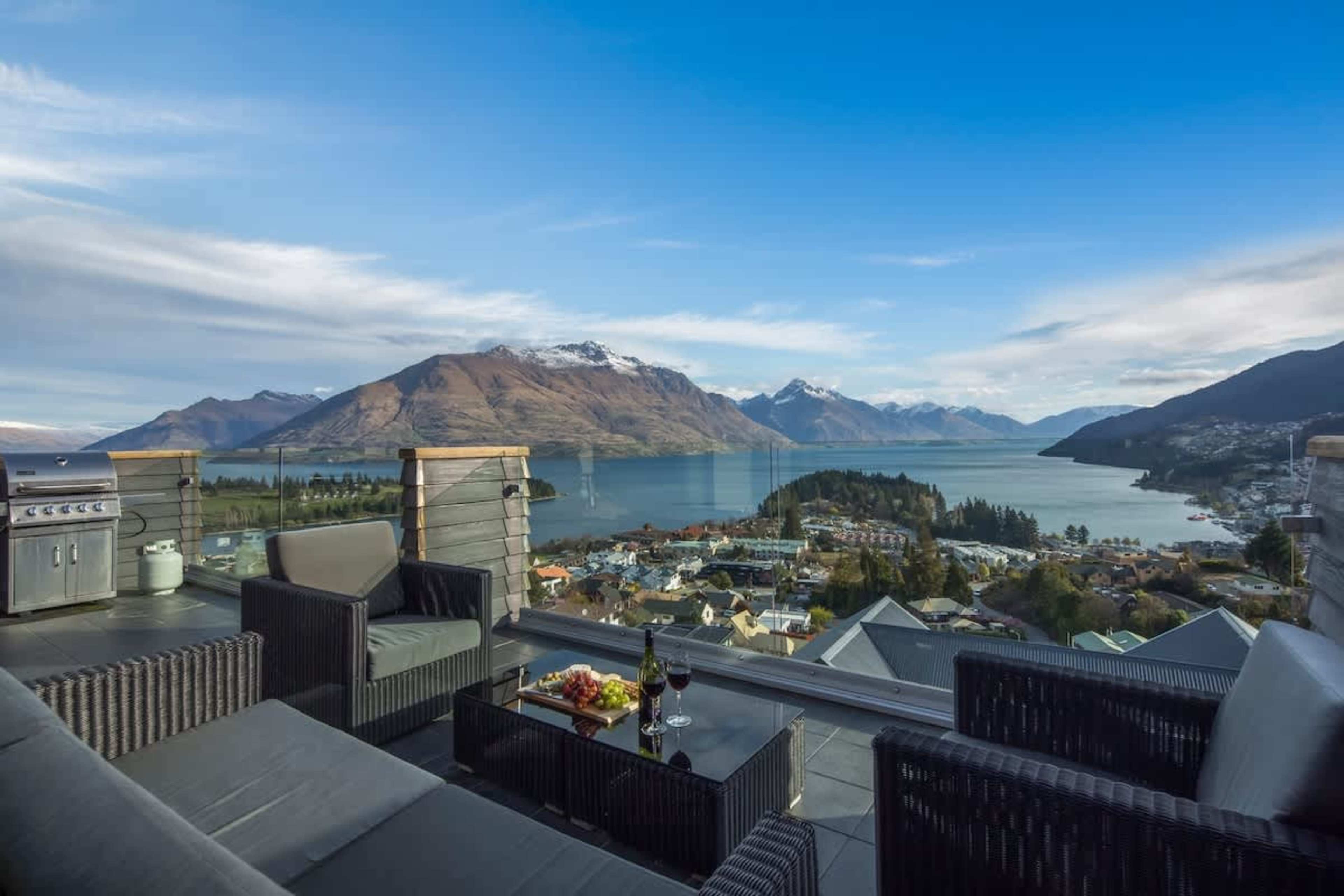 Breathtaking Views from the Balcony: Unwind in comfort with a BBQ and uninterrupted views of Lake Wakatipu and the Remarkables.