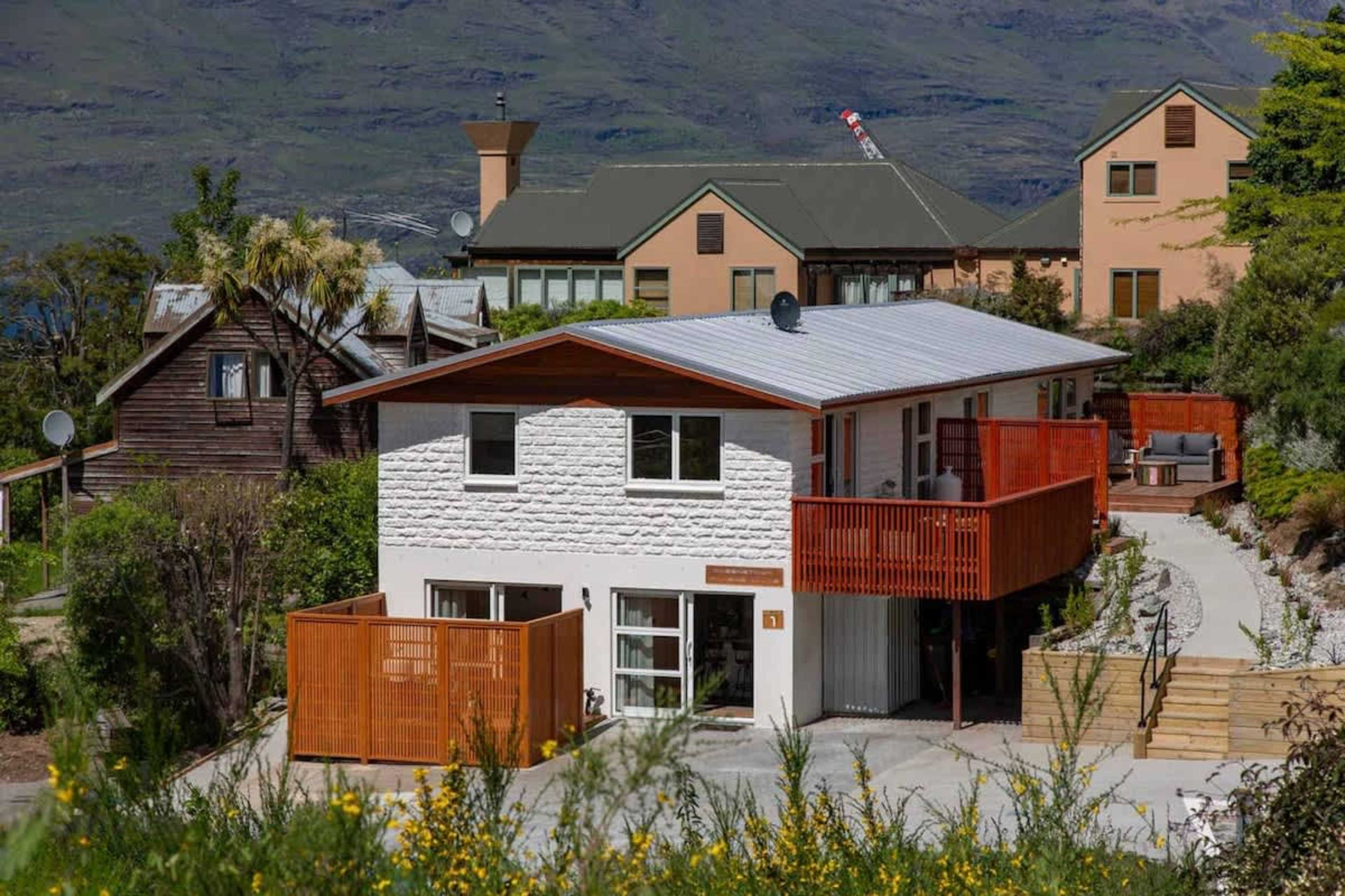 Your home away from home in a central Queenstown accommodation