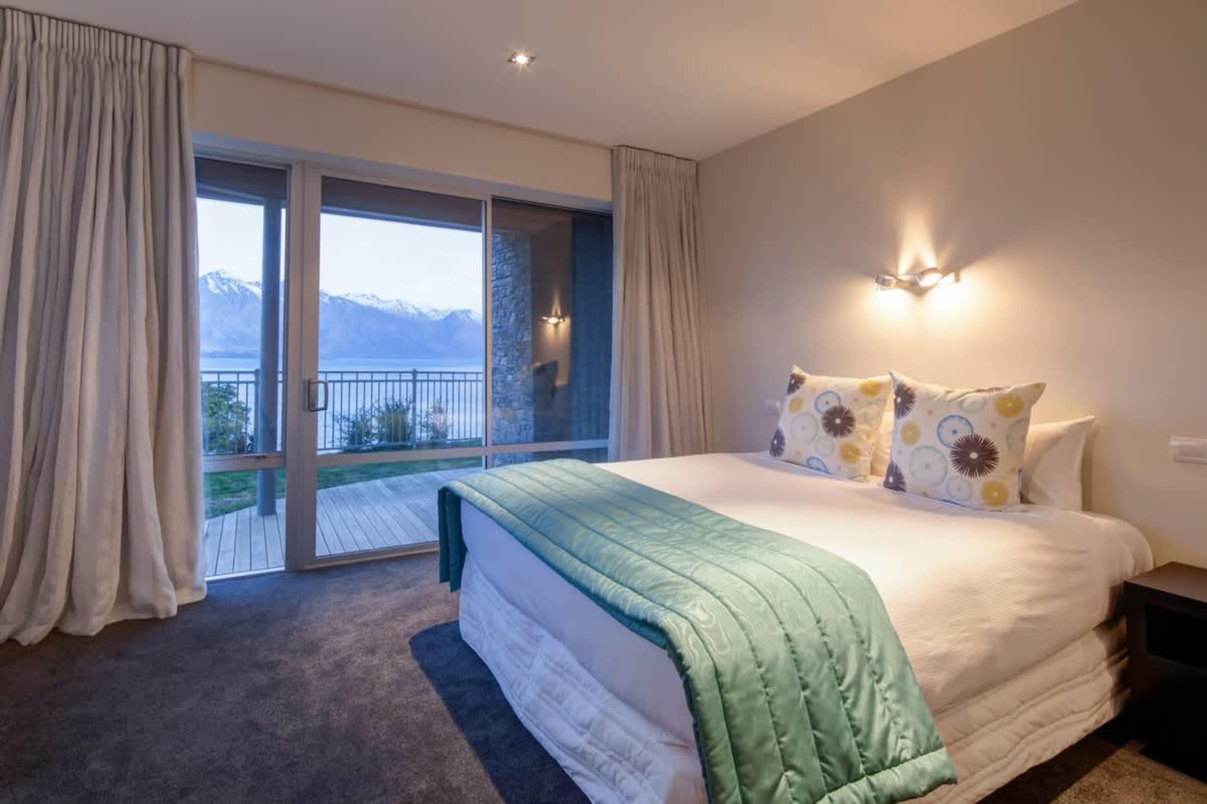 Bedroom 3 with king bed