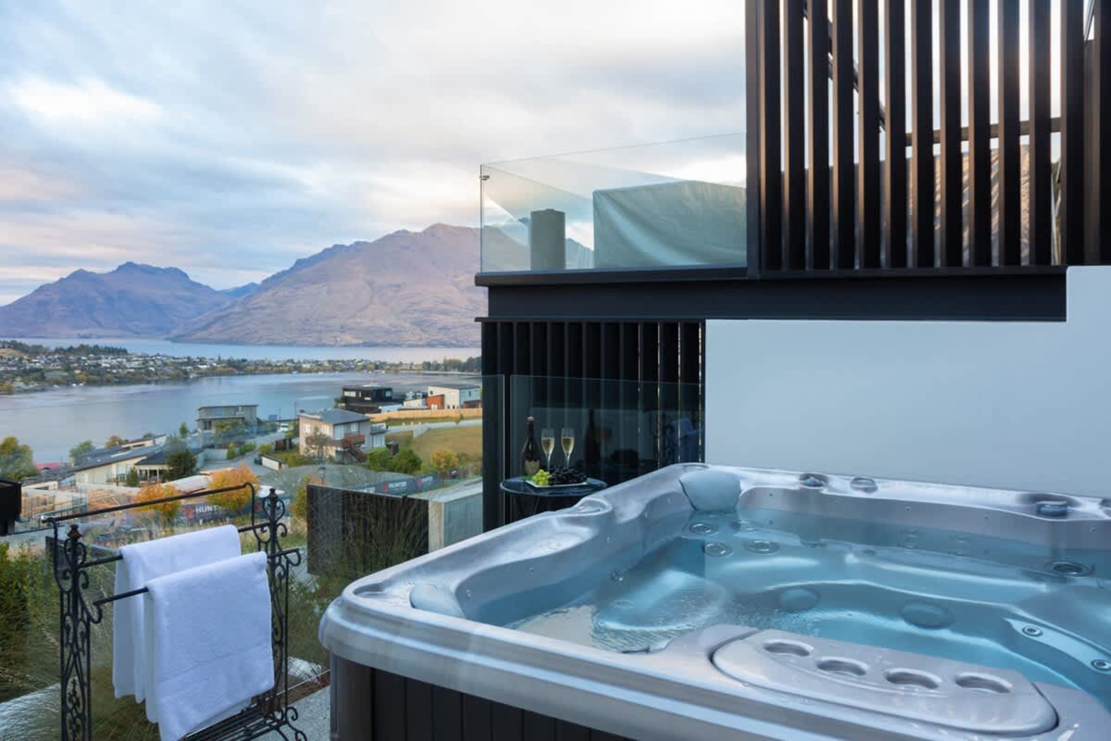 Luxurious Hot Tub with Breathtaking Views – Relax in the hot tub, perfectly positioned to offer stunning lake and mountain vistas, for the ultimate in relaxation and tranquility.







