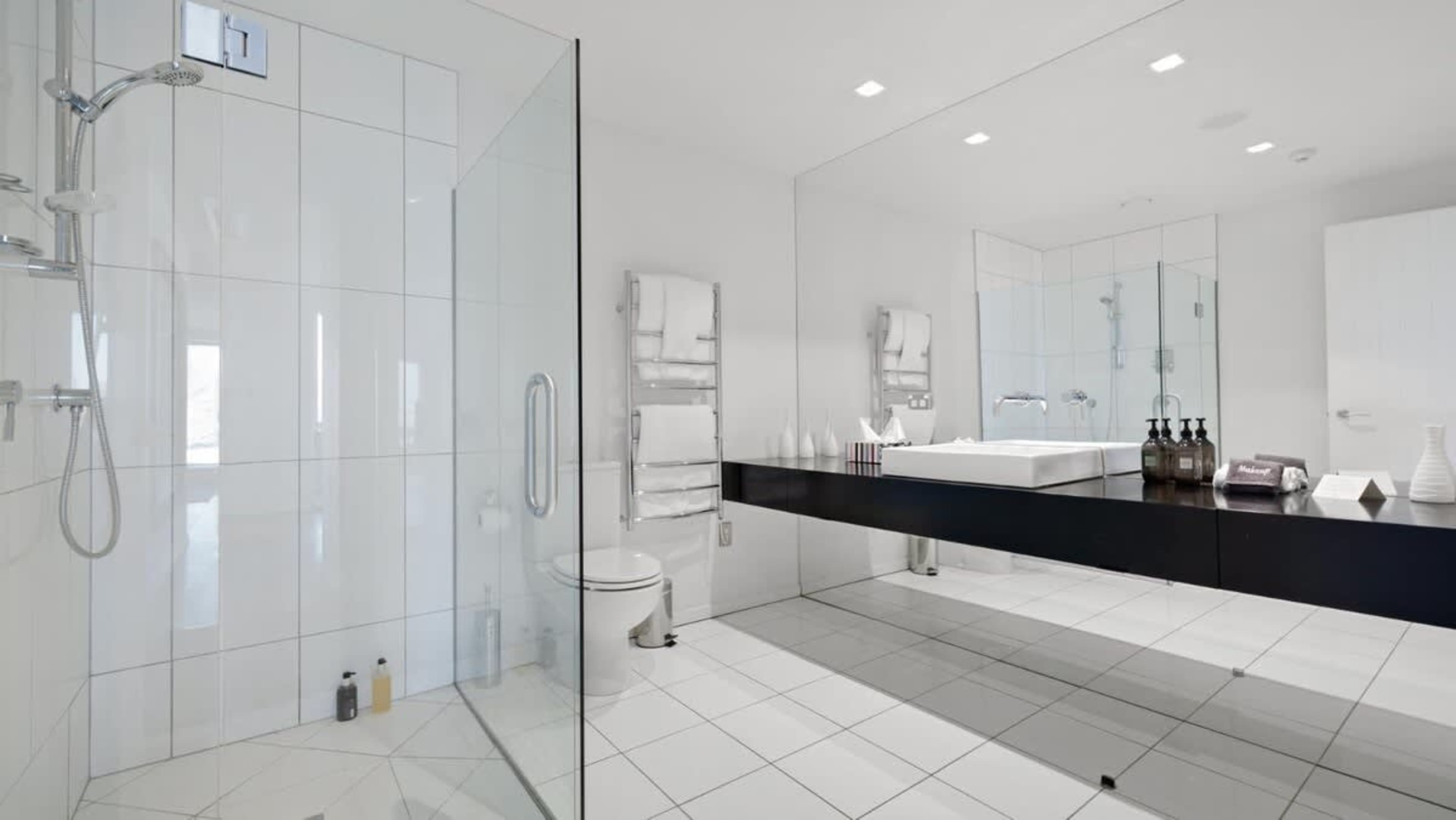 
Second Bathroom with Heated Floors
Enjoy the comfort of the second bathroom, featuring sleek design and heated floors for a warm, luxurious experience after a day of adventure in Queenstown.