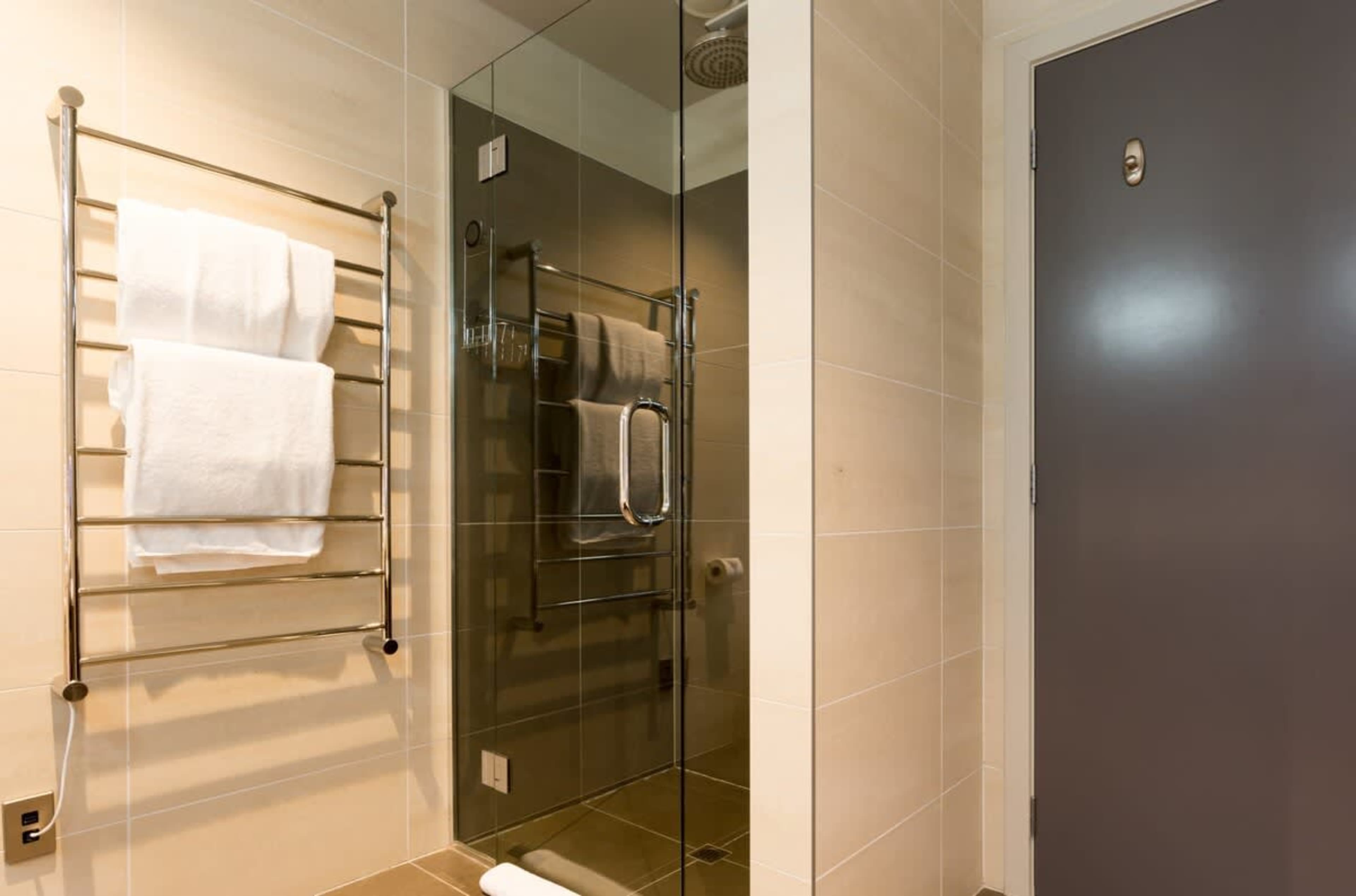Bathroom 1 with shower