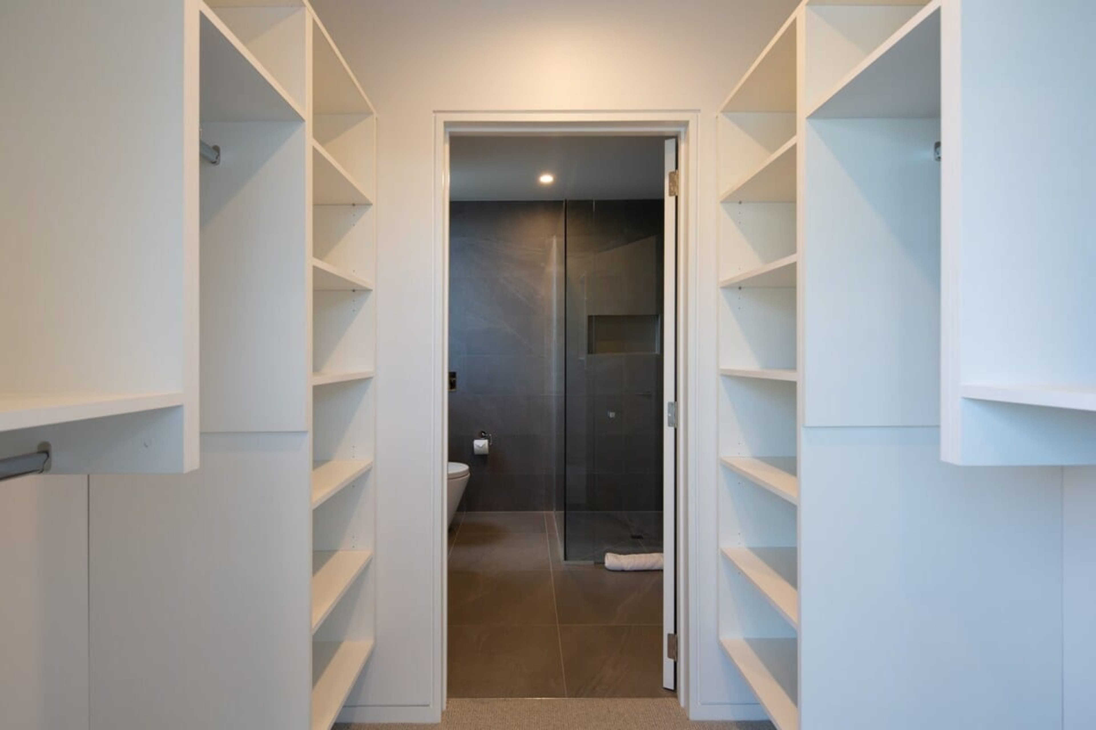Ample wardrobes for your stay in Queenstown