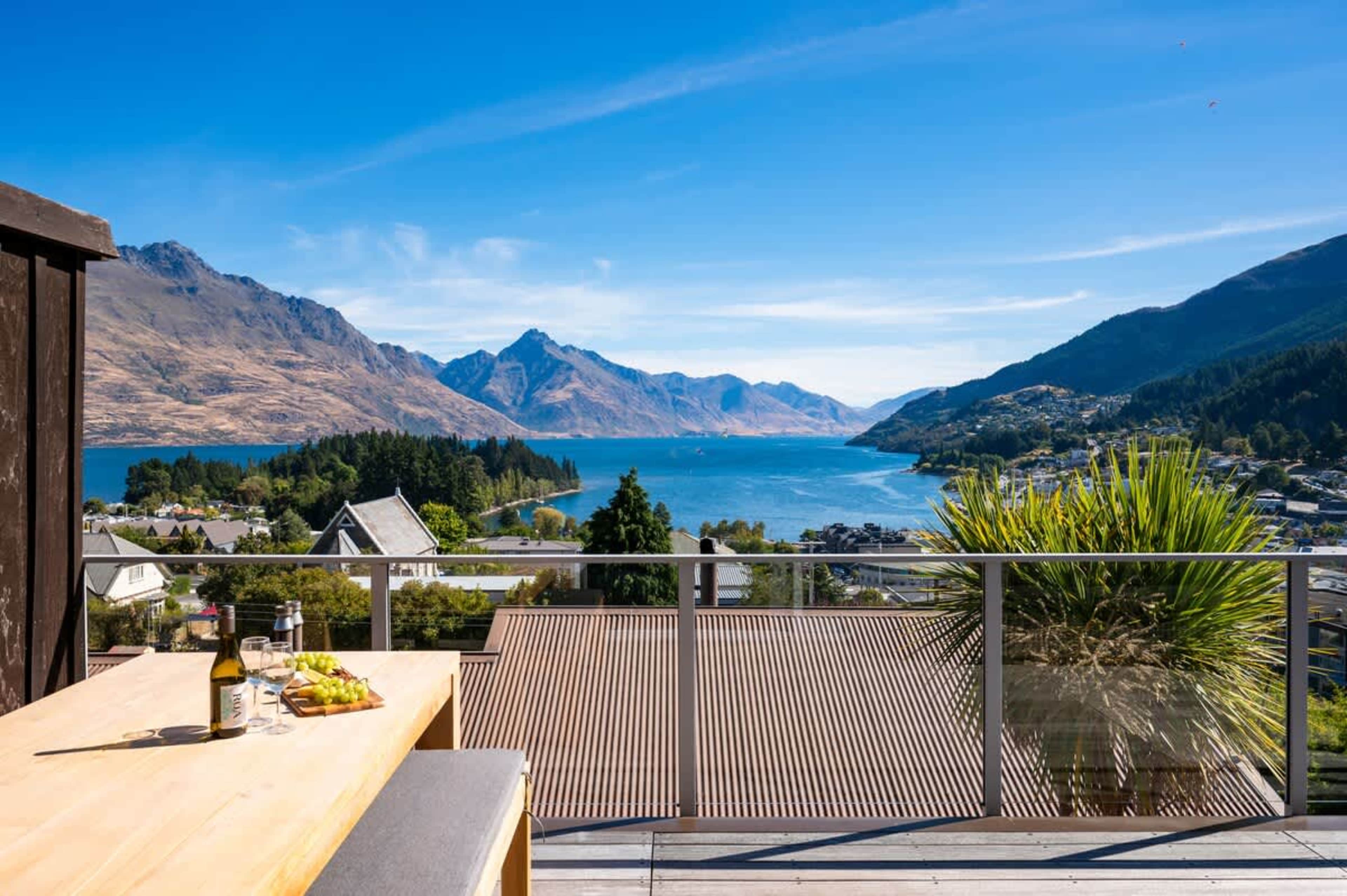 Large main deck with stunning vistas of Lake Wakatipu and The Remarkables—ideal for enjoying Queenstown’s natural beauty.